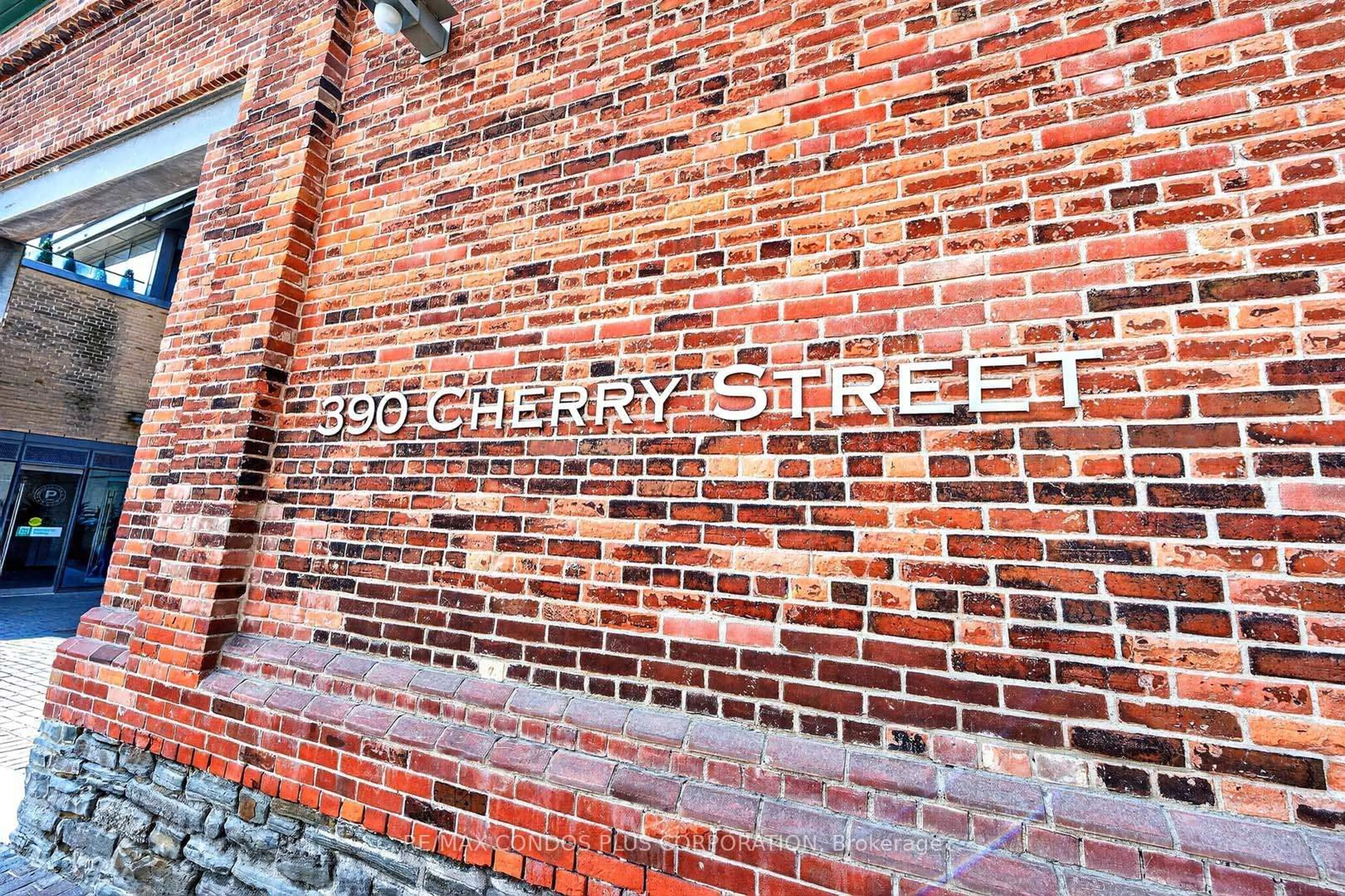 Patio, street for 390 Cherry St ##207, Toronto Ontario M5A 0E2