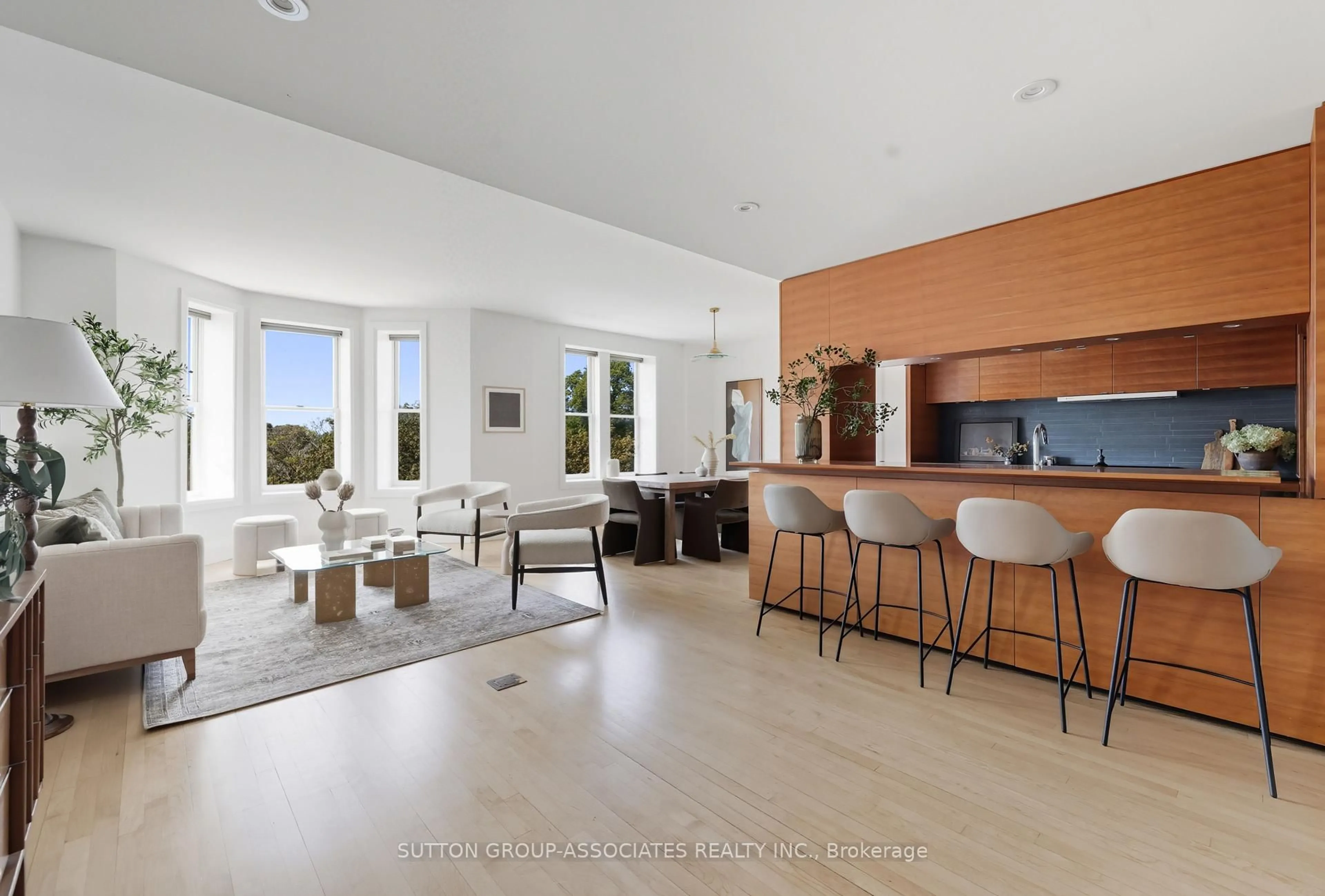 Open concept kitchen, ceramic/tile floor for 385 Brunswick Ave #408, Toronto Ontario M5R 3R1
