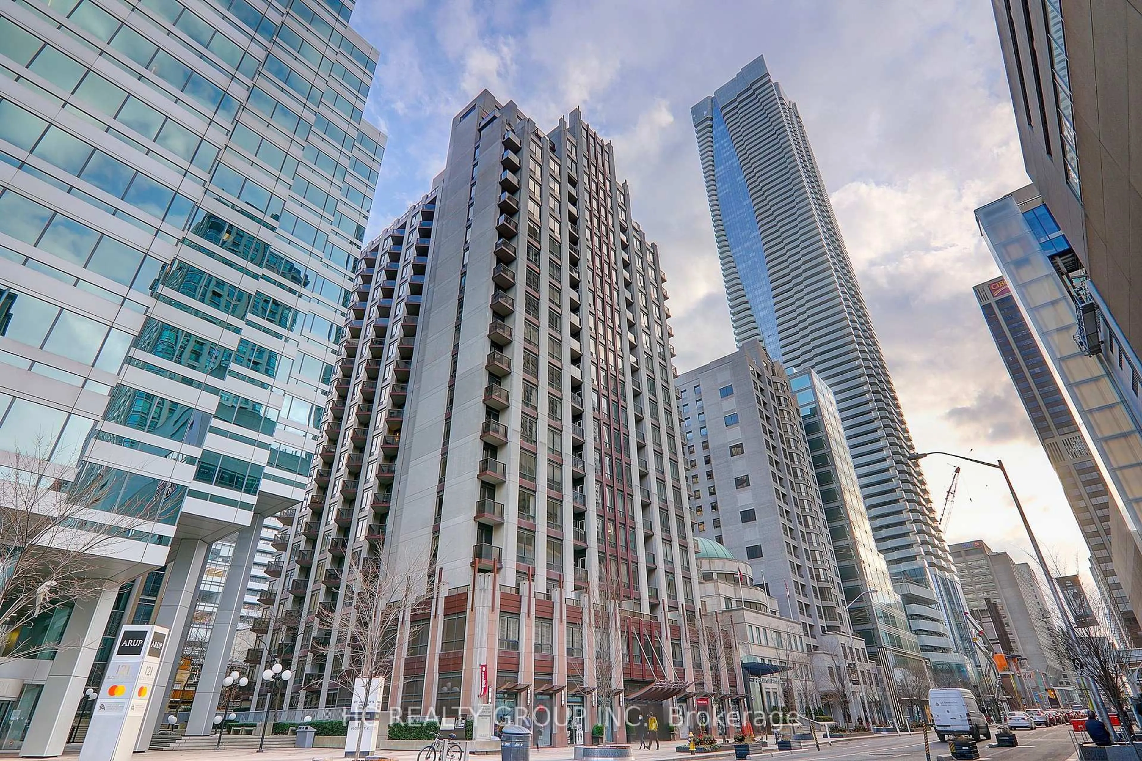 Unknown for 85 Bloor St #412, Toronto Ontario M4W 3Y1