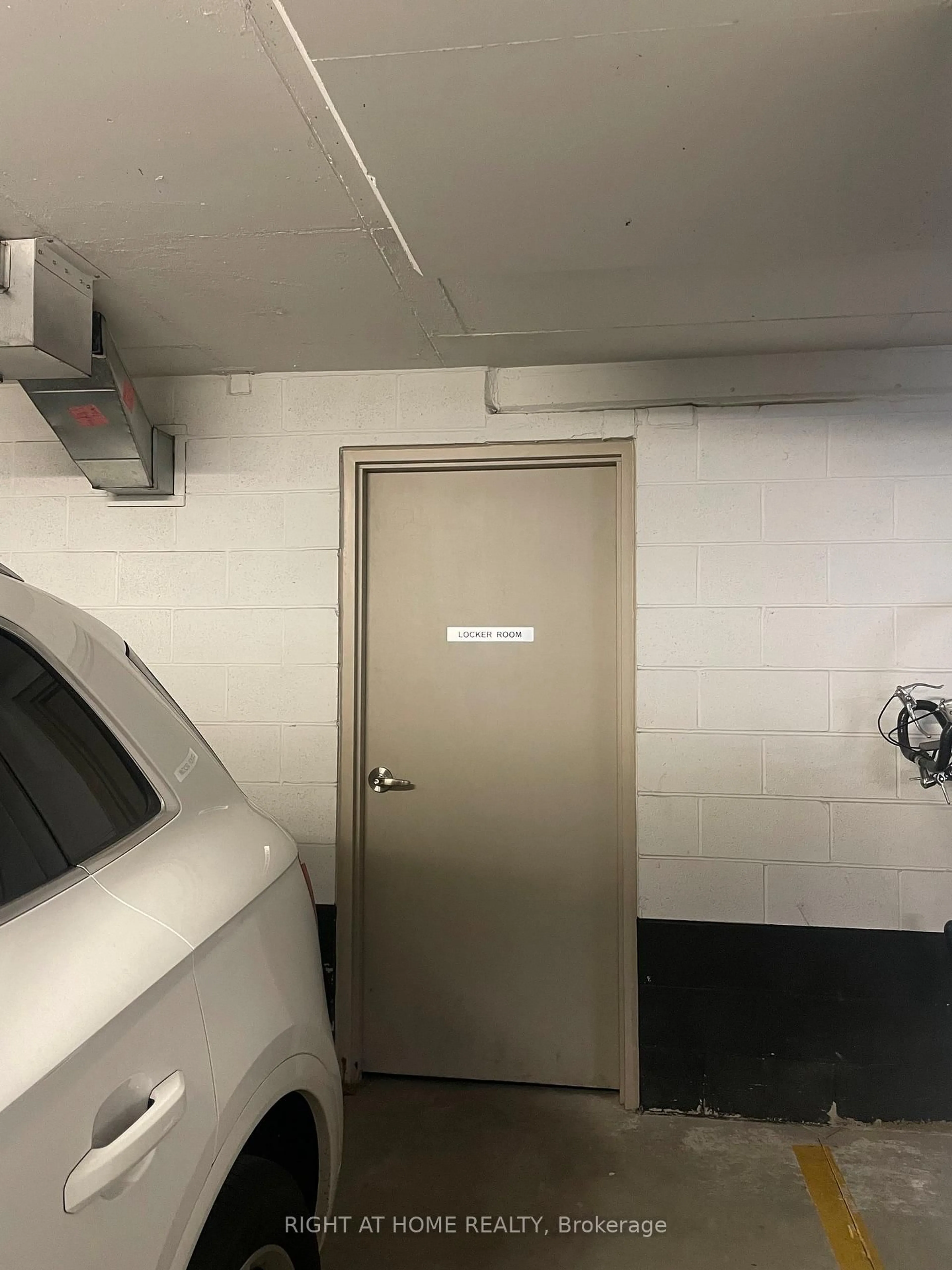 A pic of a room for 85 East Liberty St #525, Toronto Ontario M6K 3R4