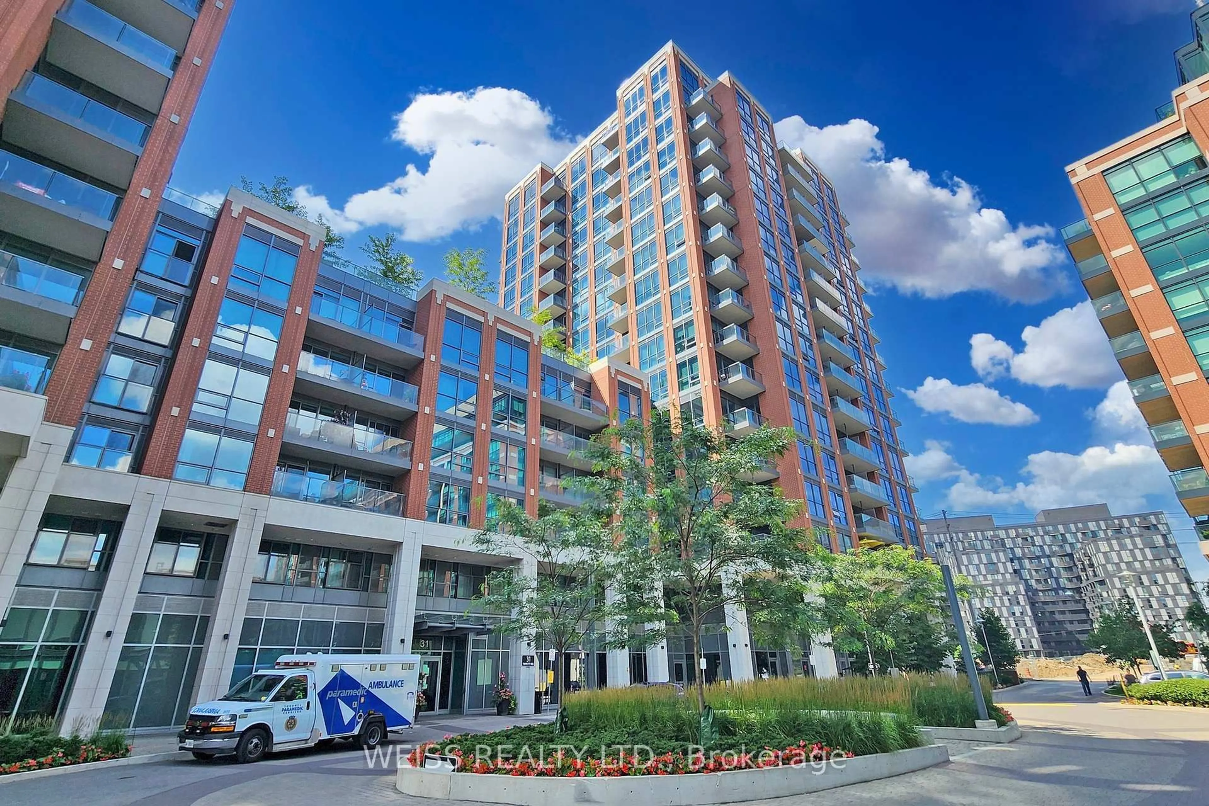 Unknown for 31 Tippett Rd #221, Toronto Ontario M3H 0C8