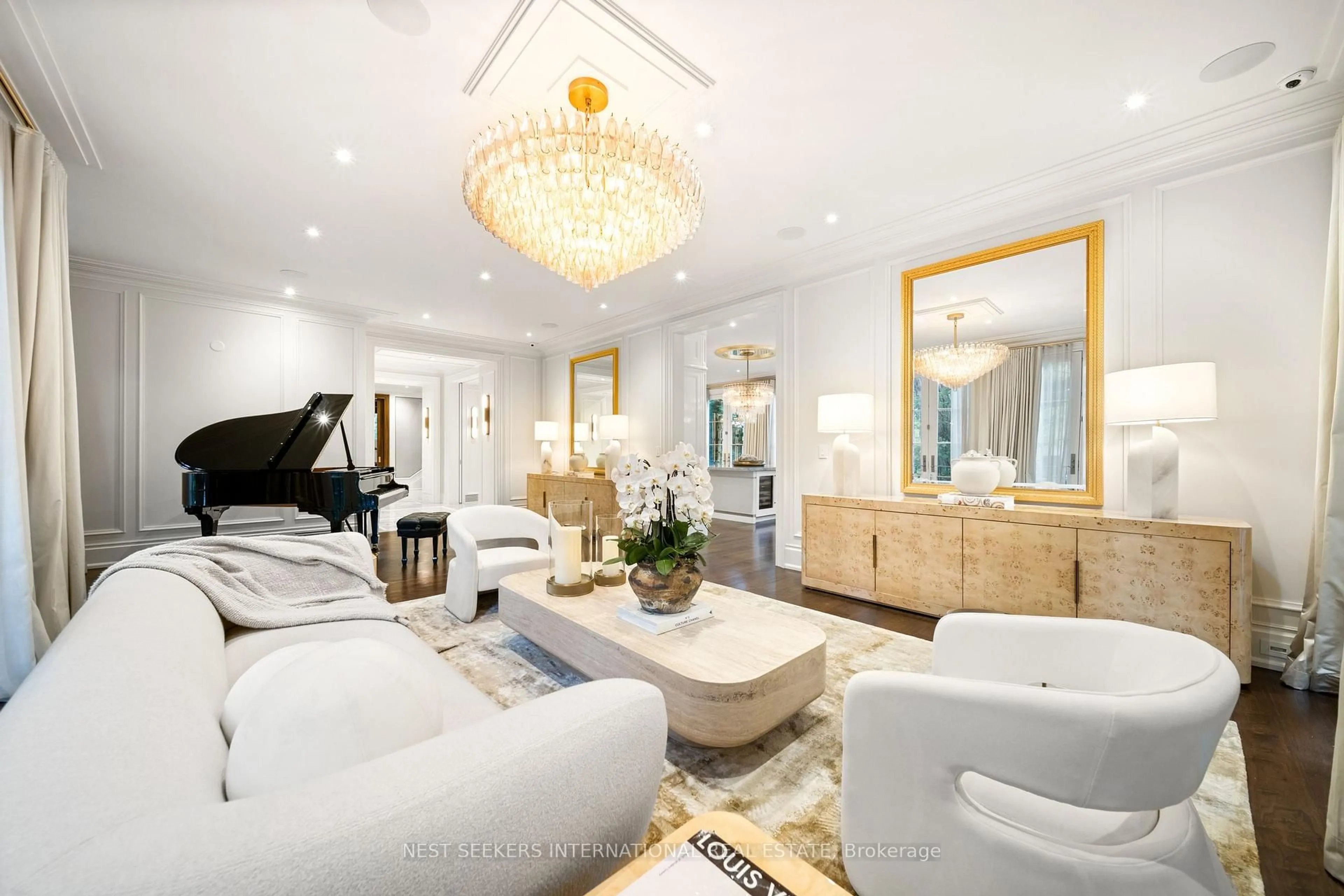Living room with furniture, unknown for 100 Ardwold Gate, Toronto Ontario M5R 2W2