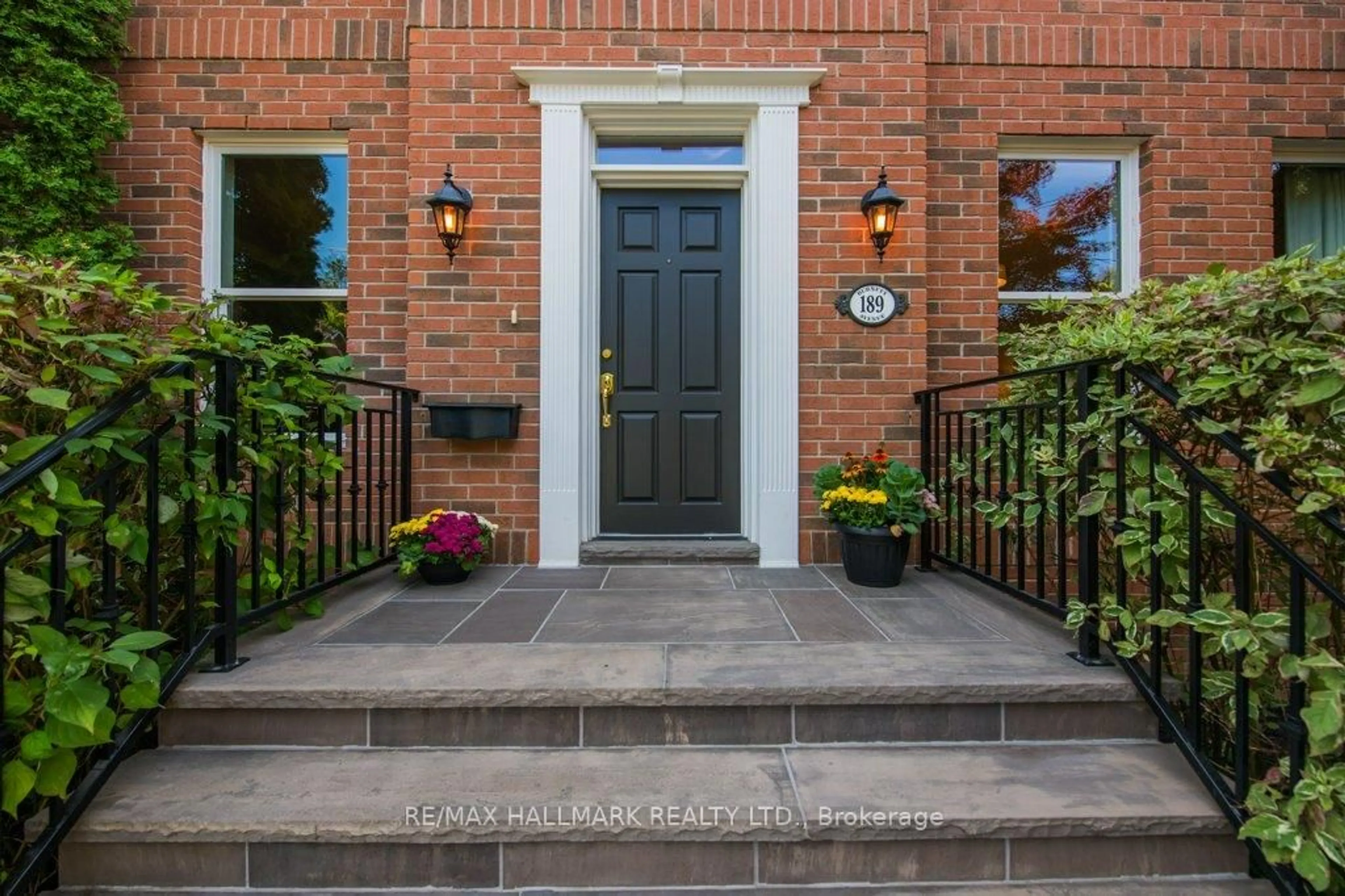 Unknown for 189 Burnett Ave, Toronto Ontario M2N 1V7