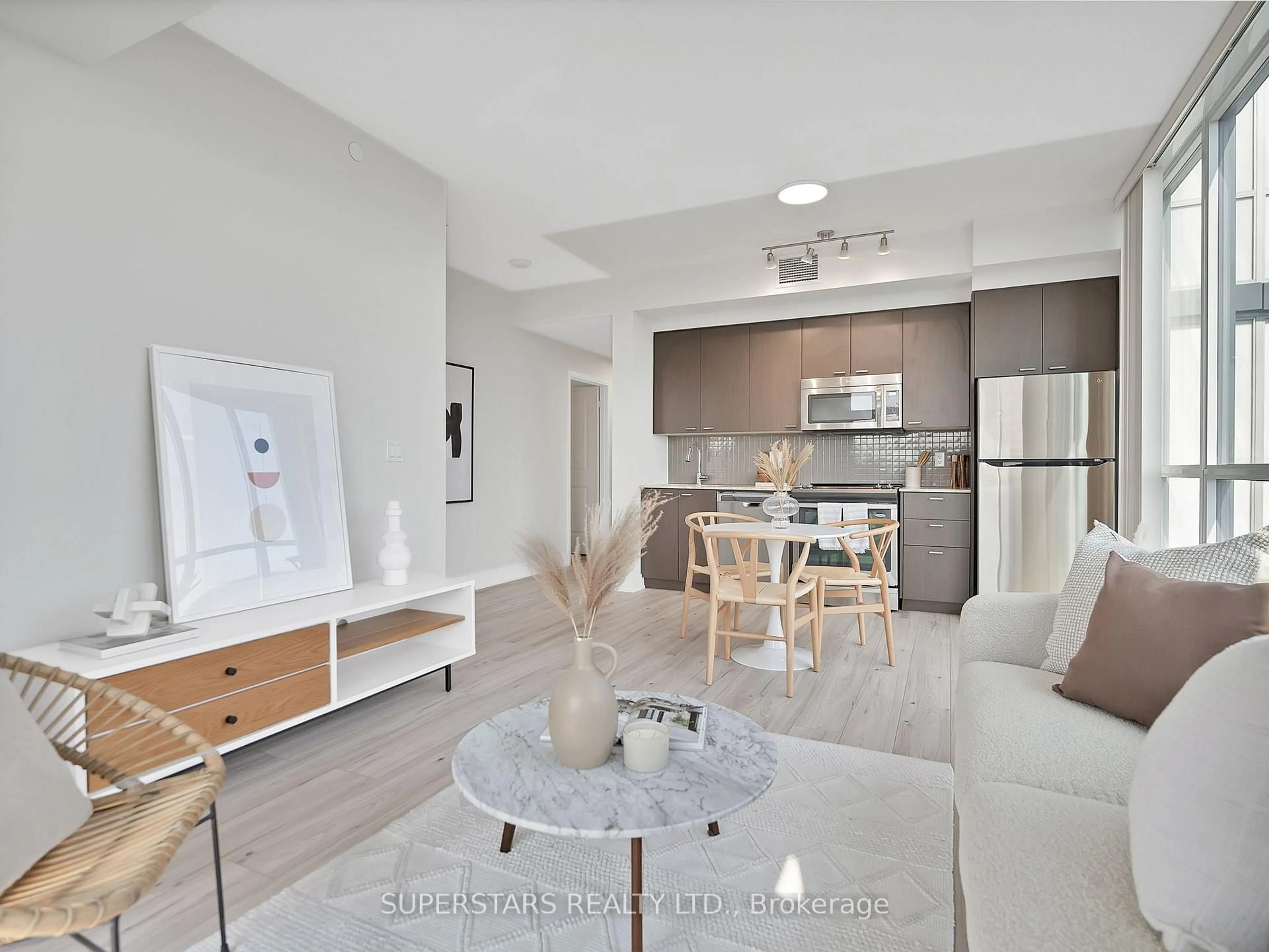 Open concept kitchen, unknown for 88 Sheppard Ave #1802, Toronto Ontario M2N 0G9