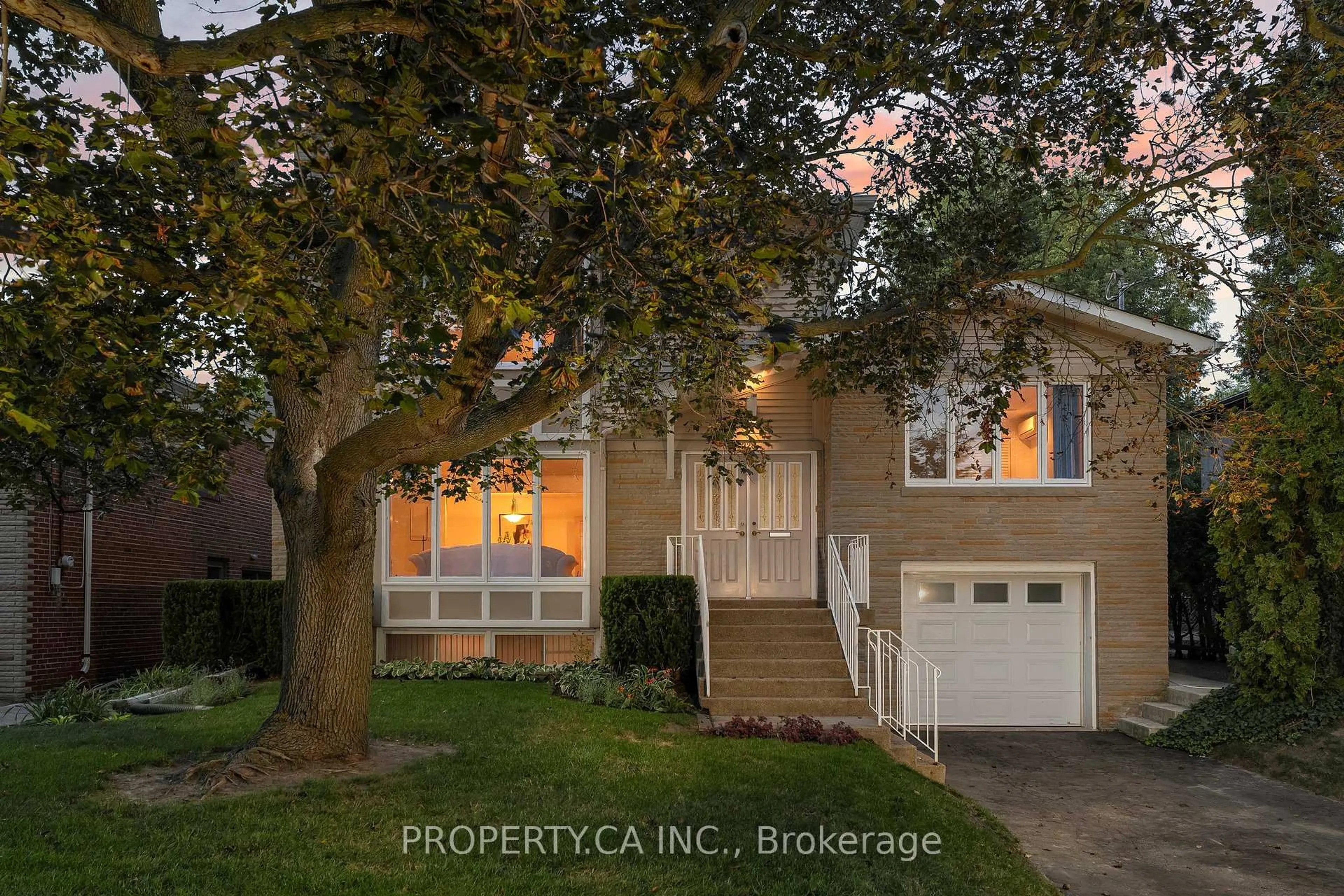 Unknown for 228 Betty Ann Dr, Toronto Ontario M2R 1A7