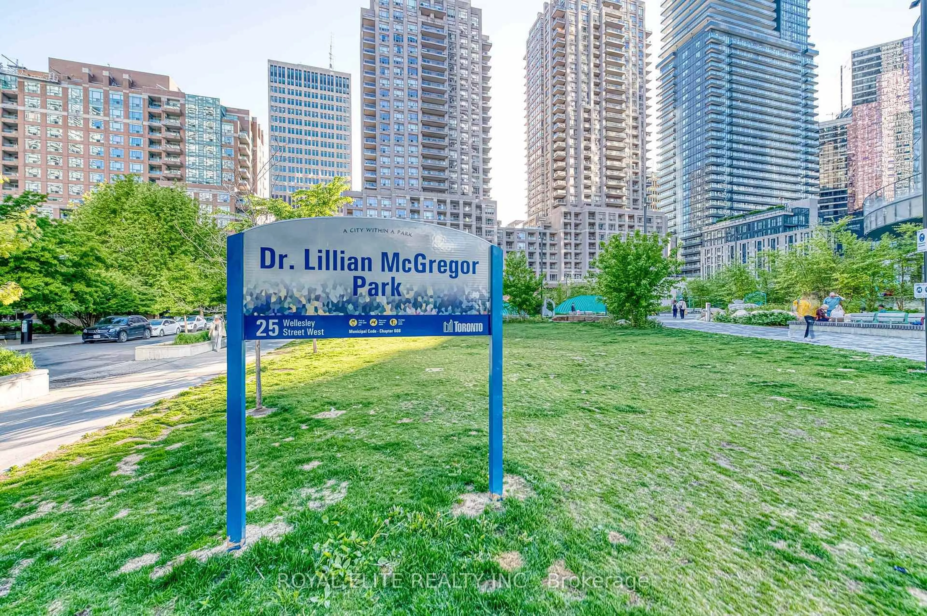 Unknown for 11 Wellesley St #612, Toronto Ontario M4Y 0G4