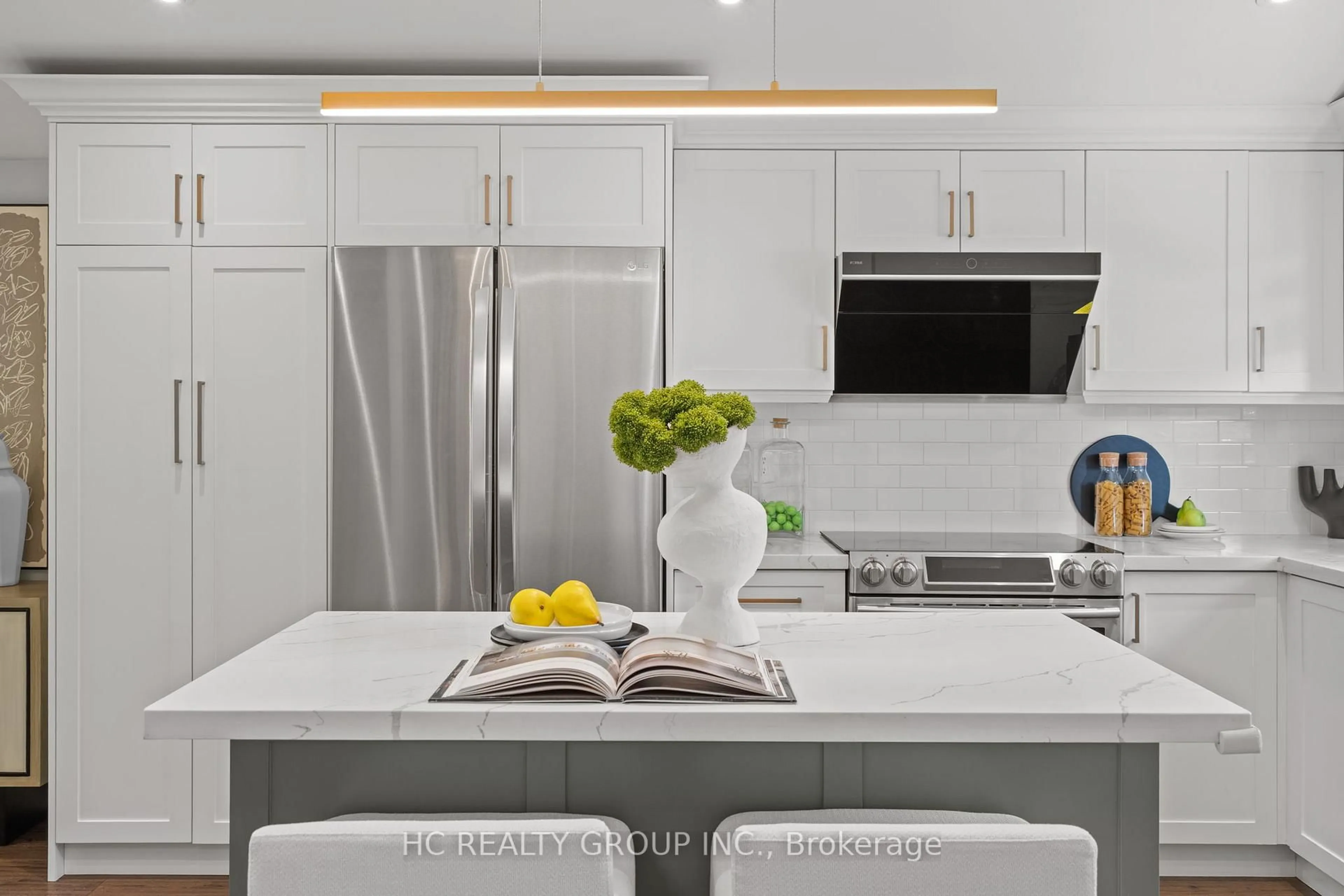 Contemporary kitchen, unknown for 24 Addington Ave, Toronto Ontario M2N 2K9
