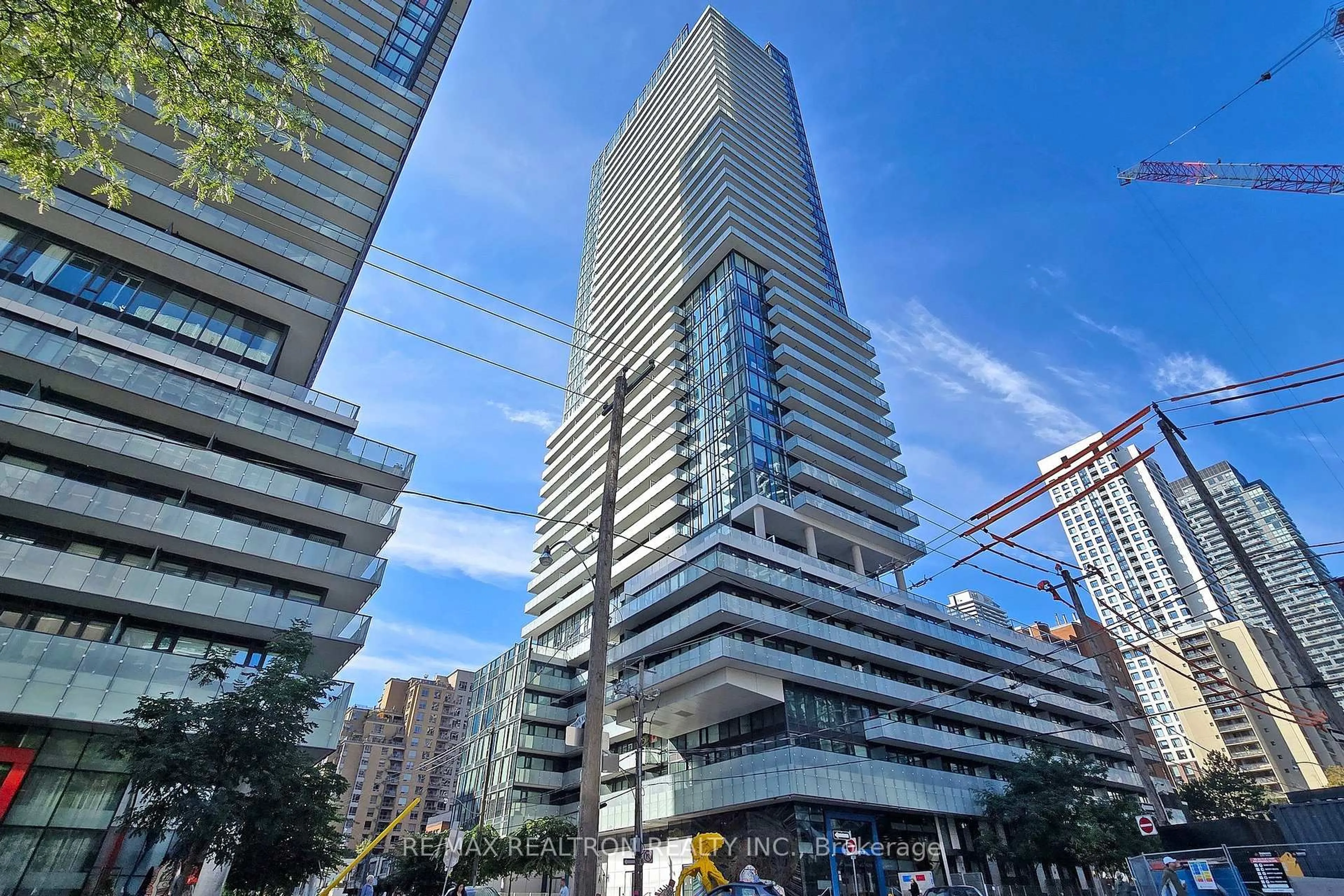 Patio, unknown for 161 Roehampton Ave #508, Toronto Ontario M4P 1P9