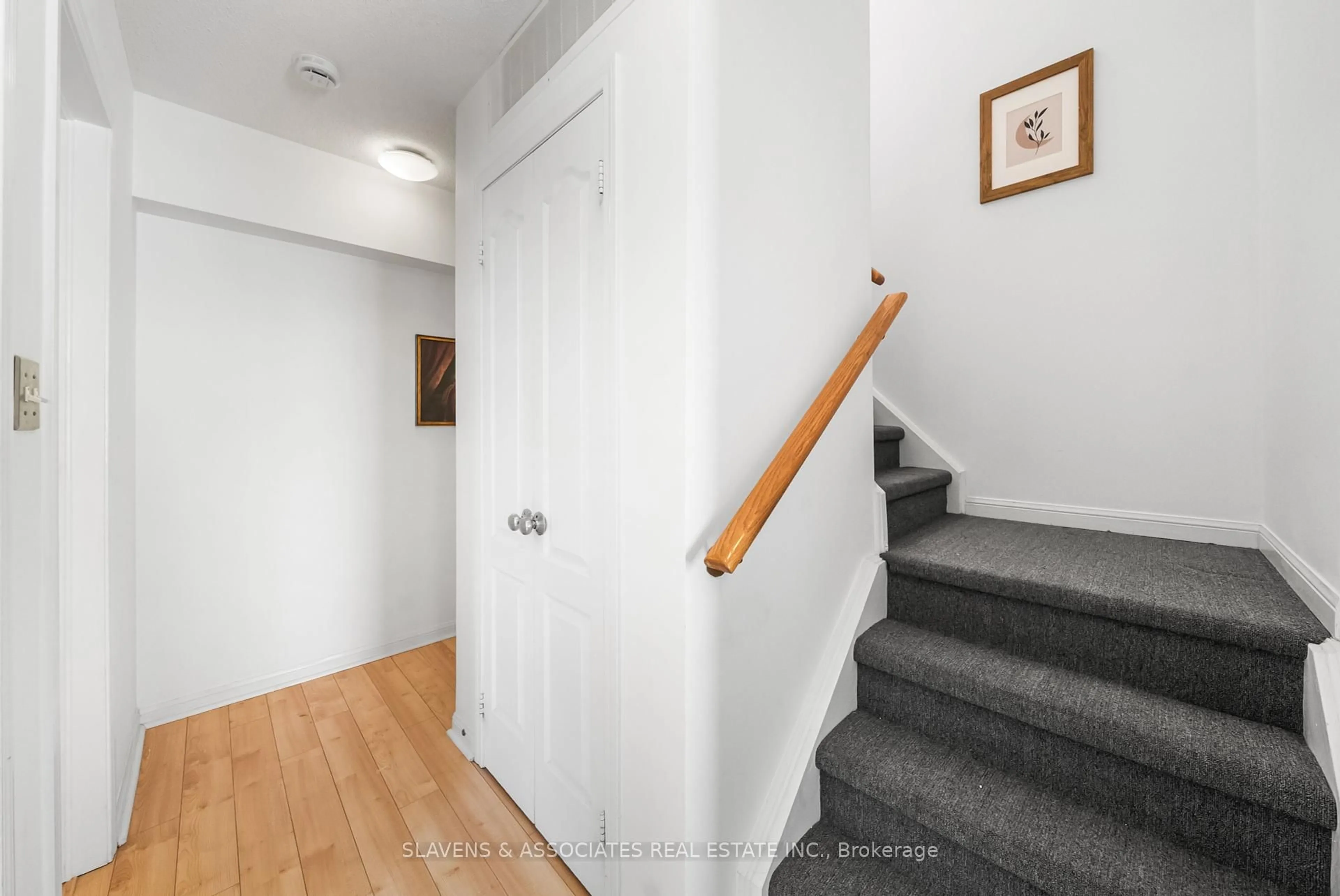 Unknown for 78 Carr St #TH 3, Toronto Ontario M5T 1B7
