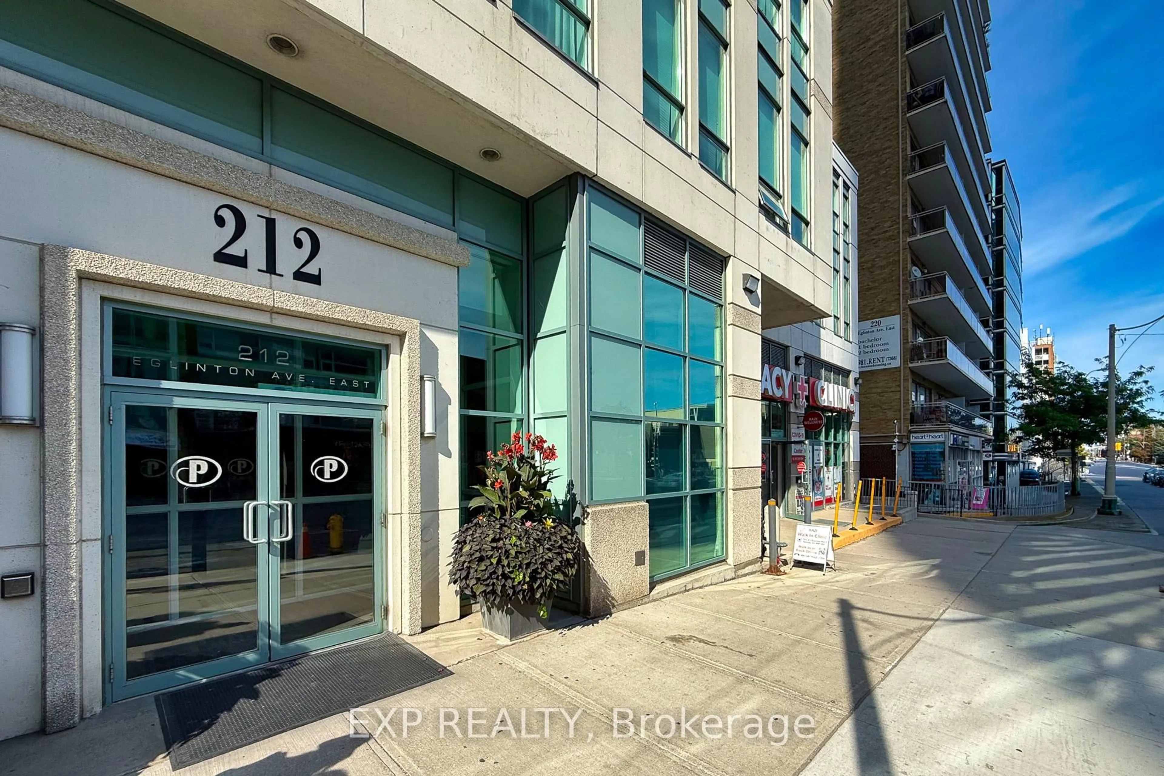 Unknown for 212 Eglinton Ave #1510, Toronto Ontario M4P 0A3