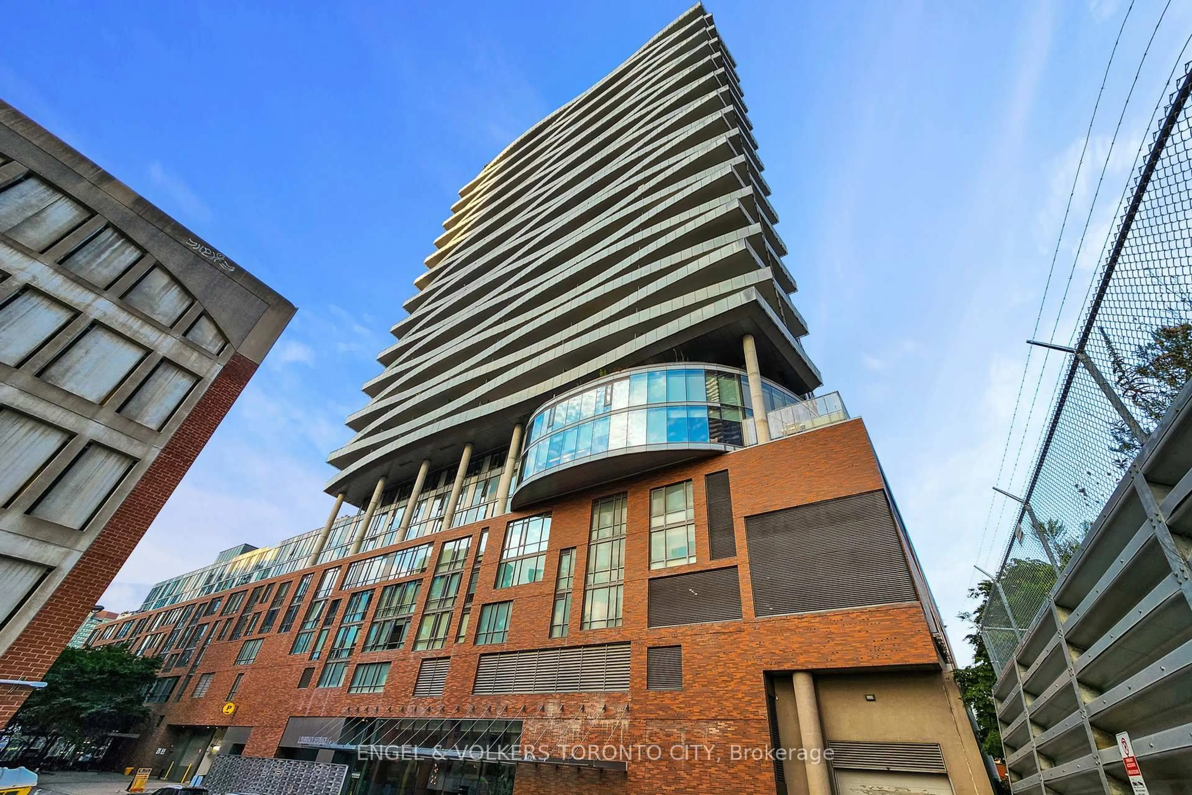 Indoor foyer for 1 Market St #1910, Toronto Ontario M5E 0A2