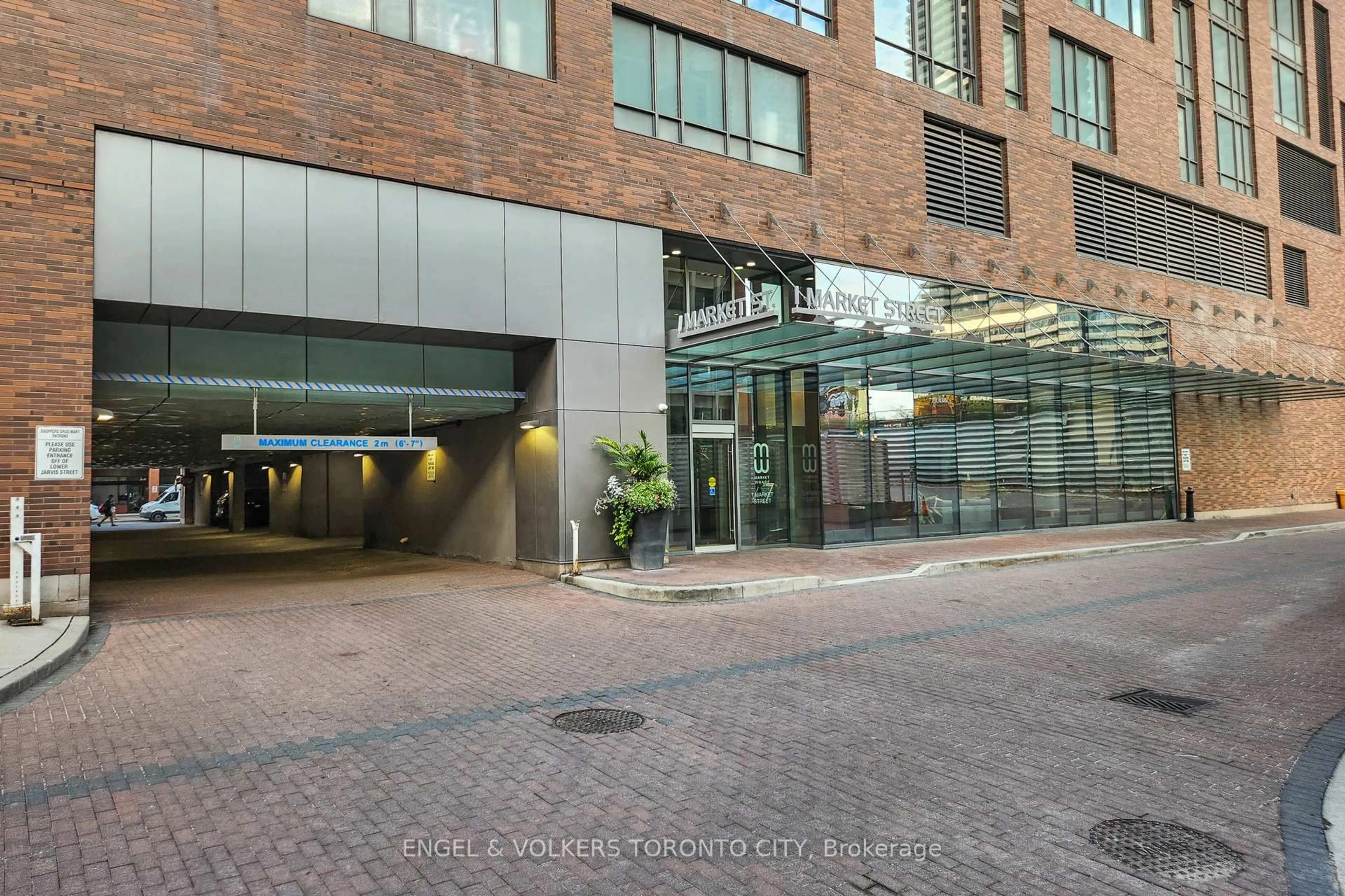 Indoor foyer for 1 Market St #1910, Toronto Ontario M5E 0A2