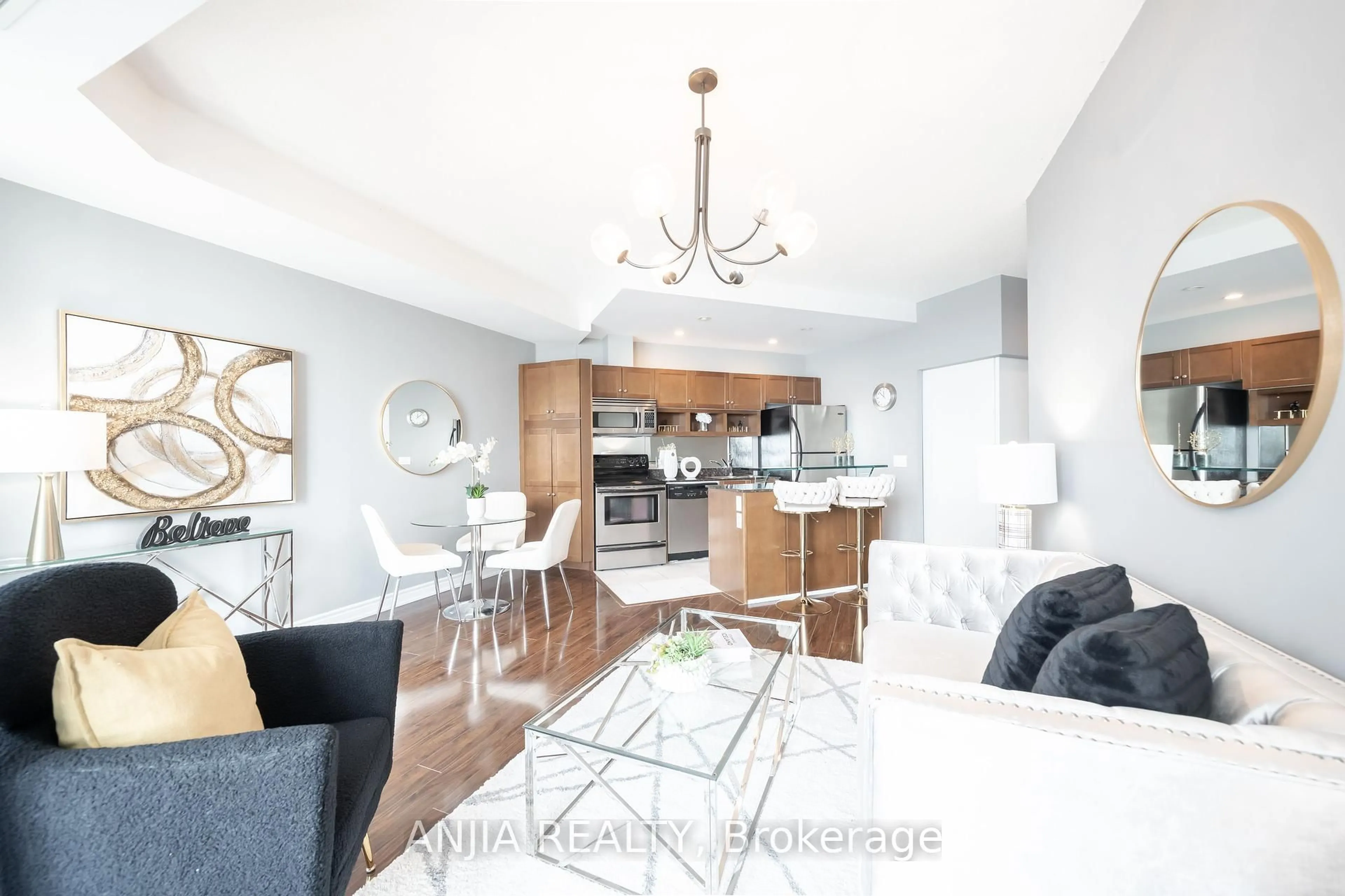 Open concept kitchen, wood/laminate floor for 8 York St #3411, Toronto Ontario M5J 2Y2