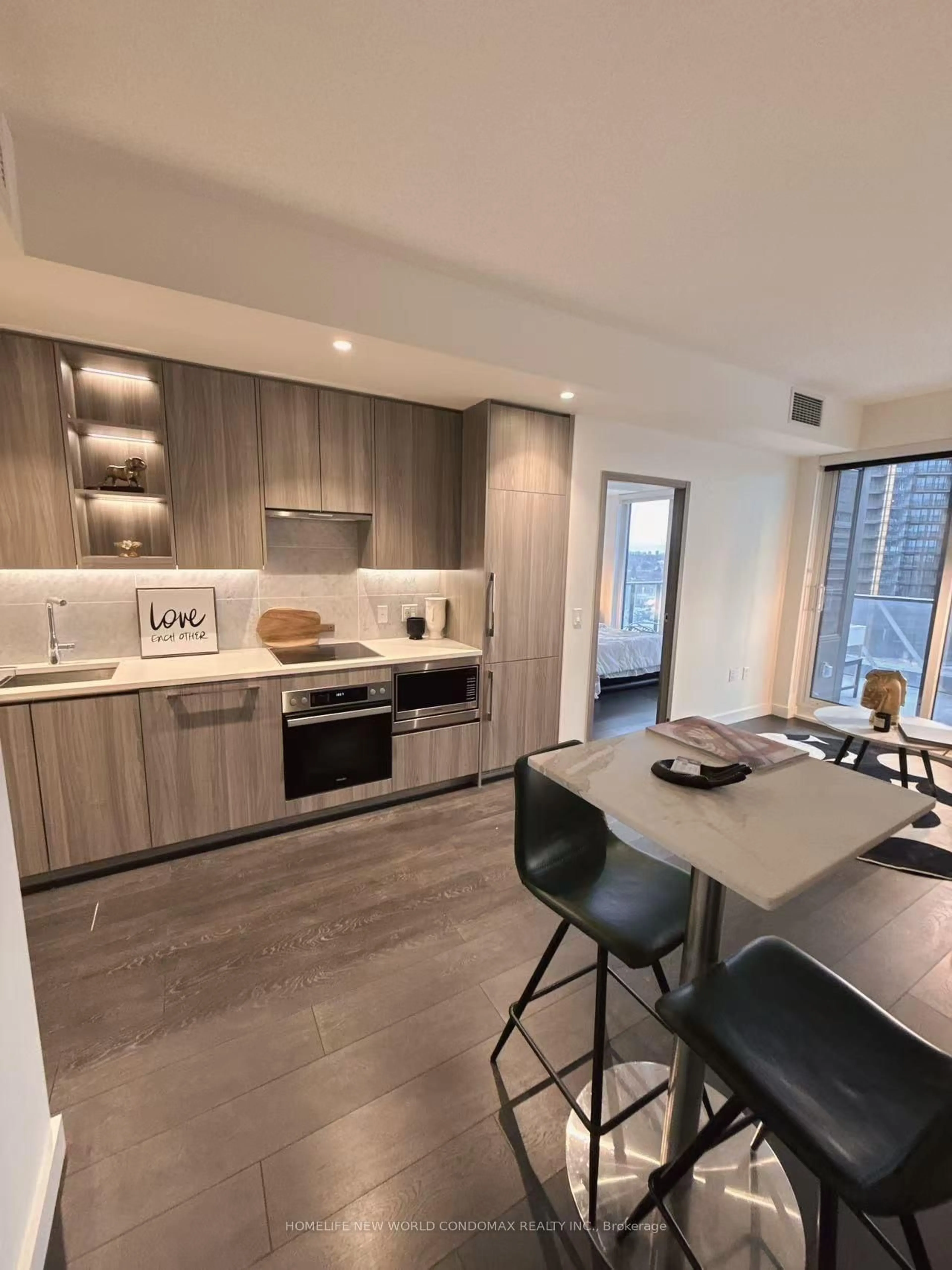 Open concept kitchen, unknown for 95 Mcmahon Dr #710, Toronto Ontario M2K 0H2