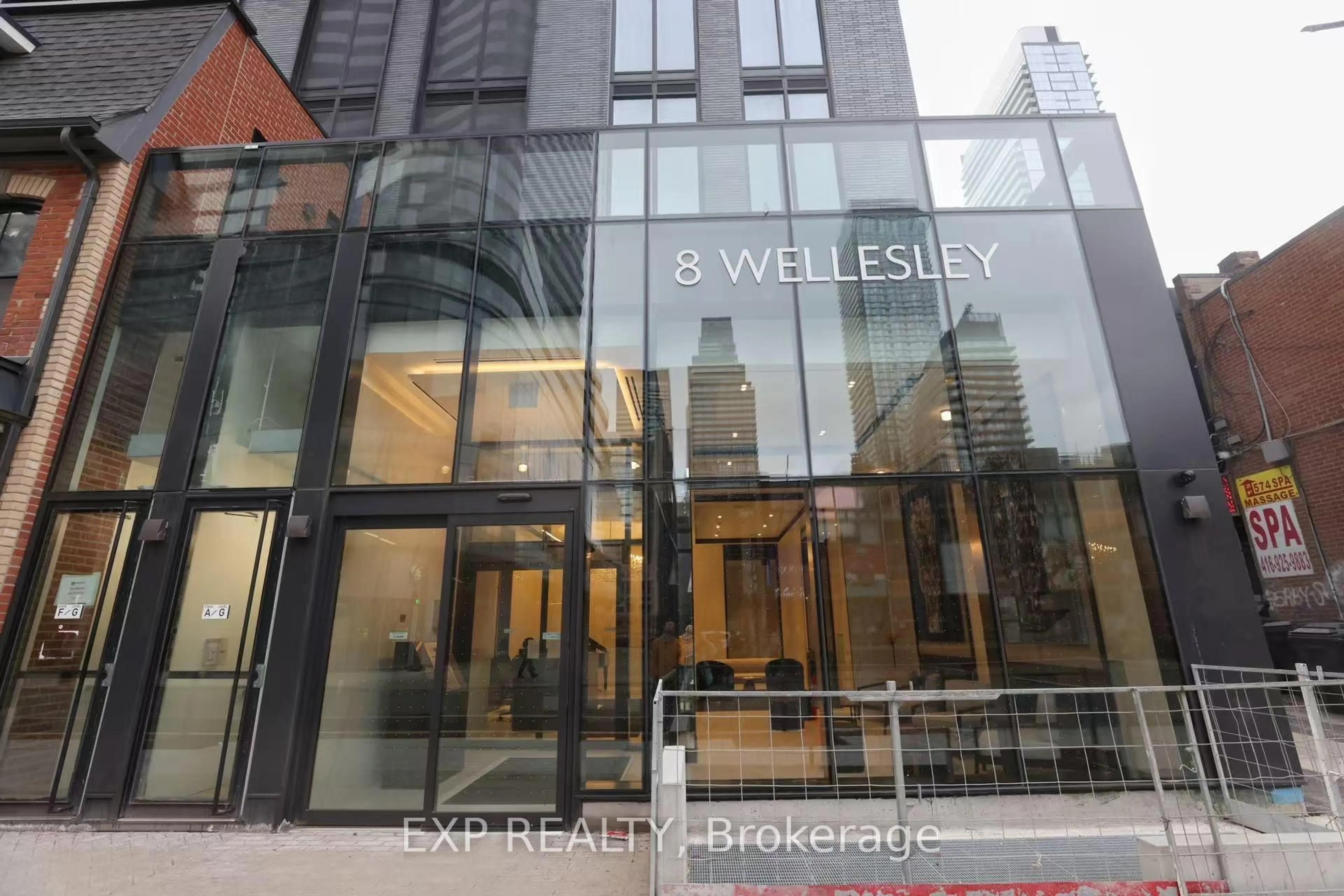 Lobby for 8 Wellesley St #2615, Toronto Ontario M4Y 1E7