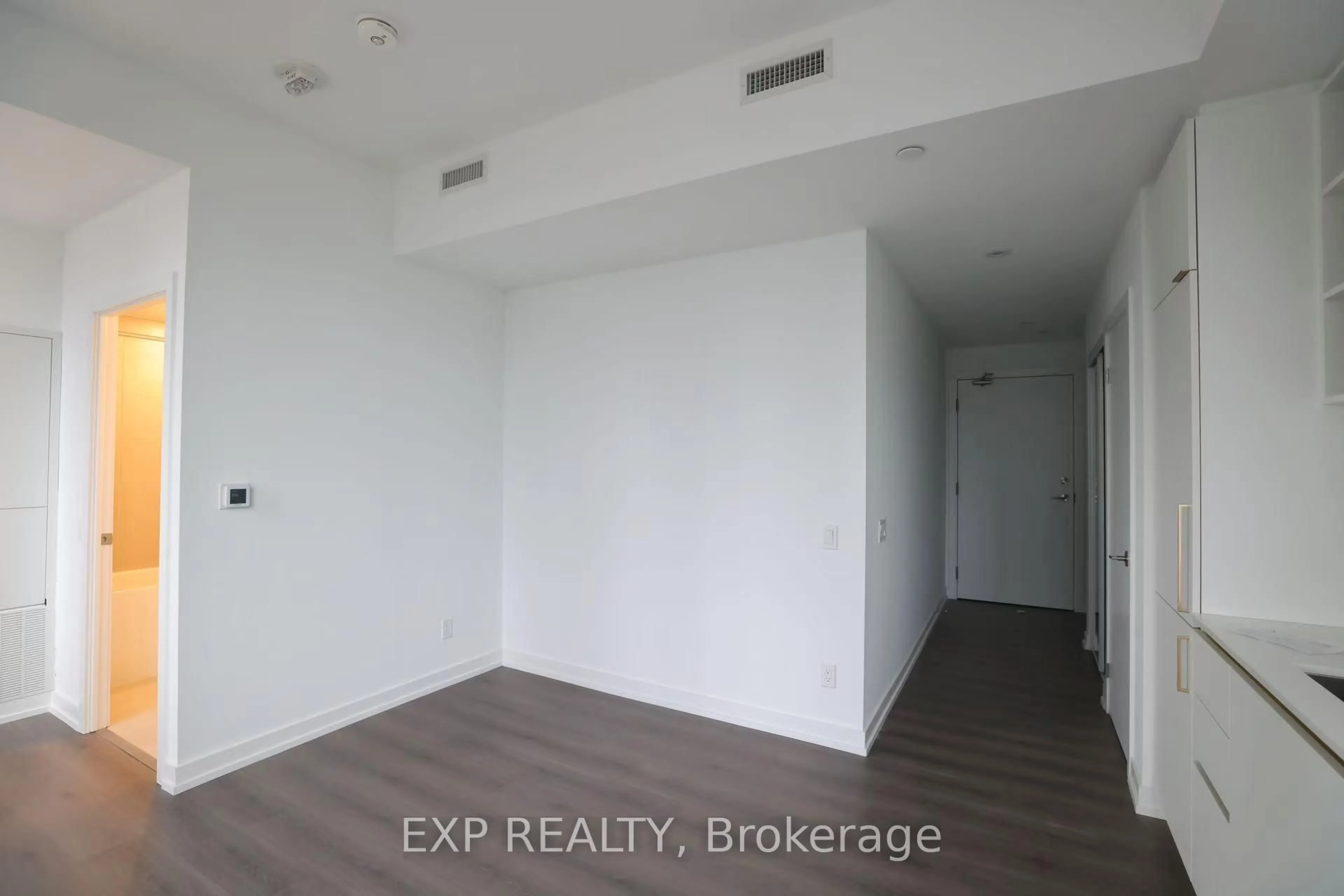 A pic of a room for 8 Wellesley St #2615, Toronto Ontario M4Y 1E7