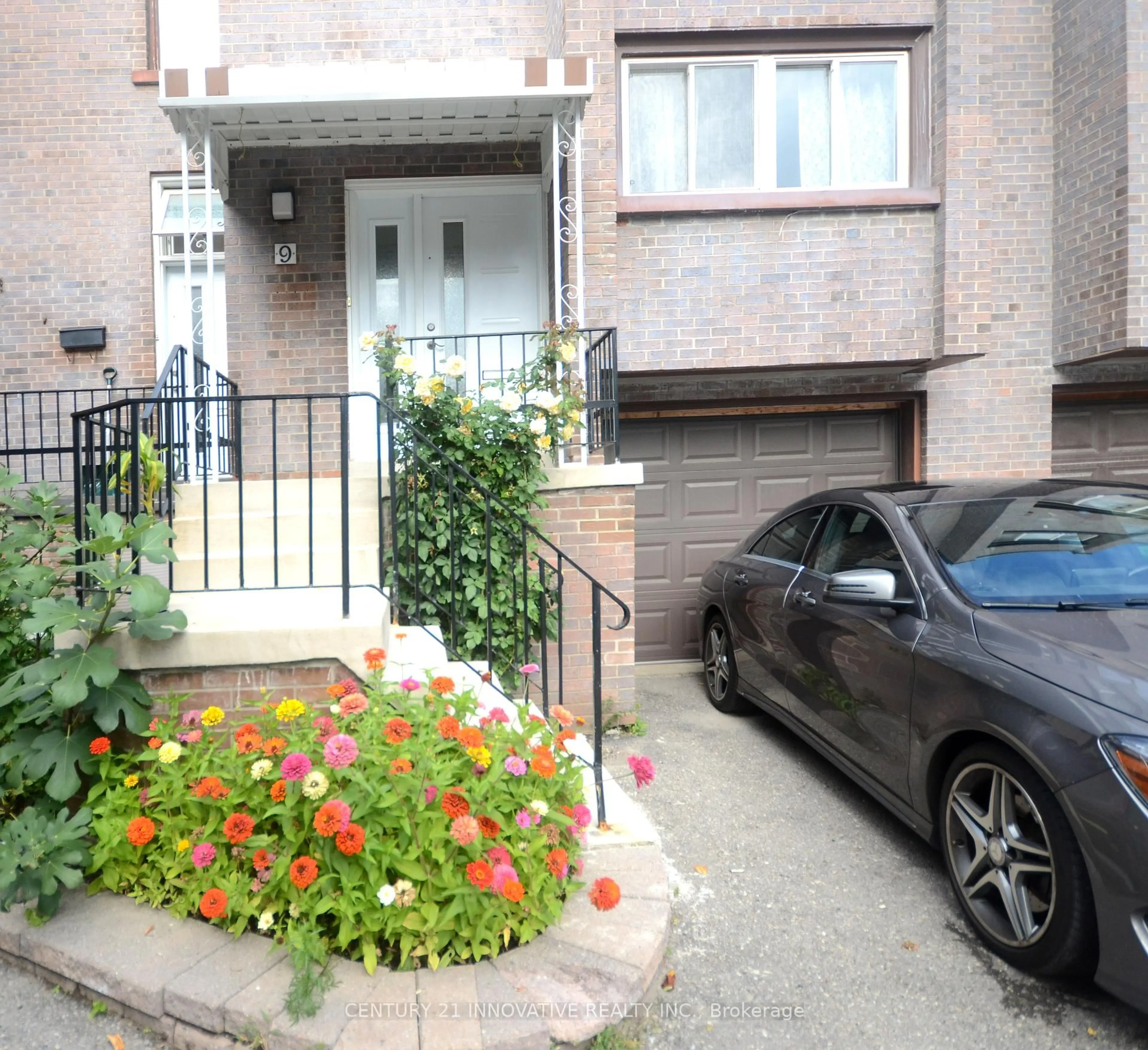 Unknown for 9 Candy Courtway, Toronto Ontario M2R 2Y7
