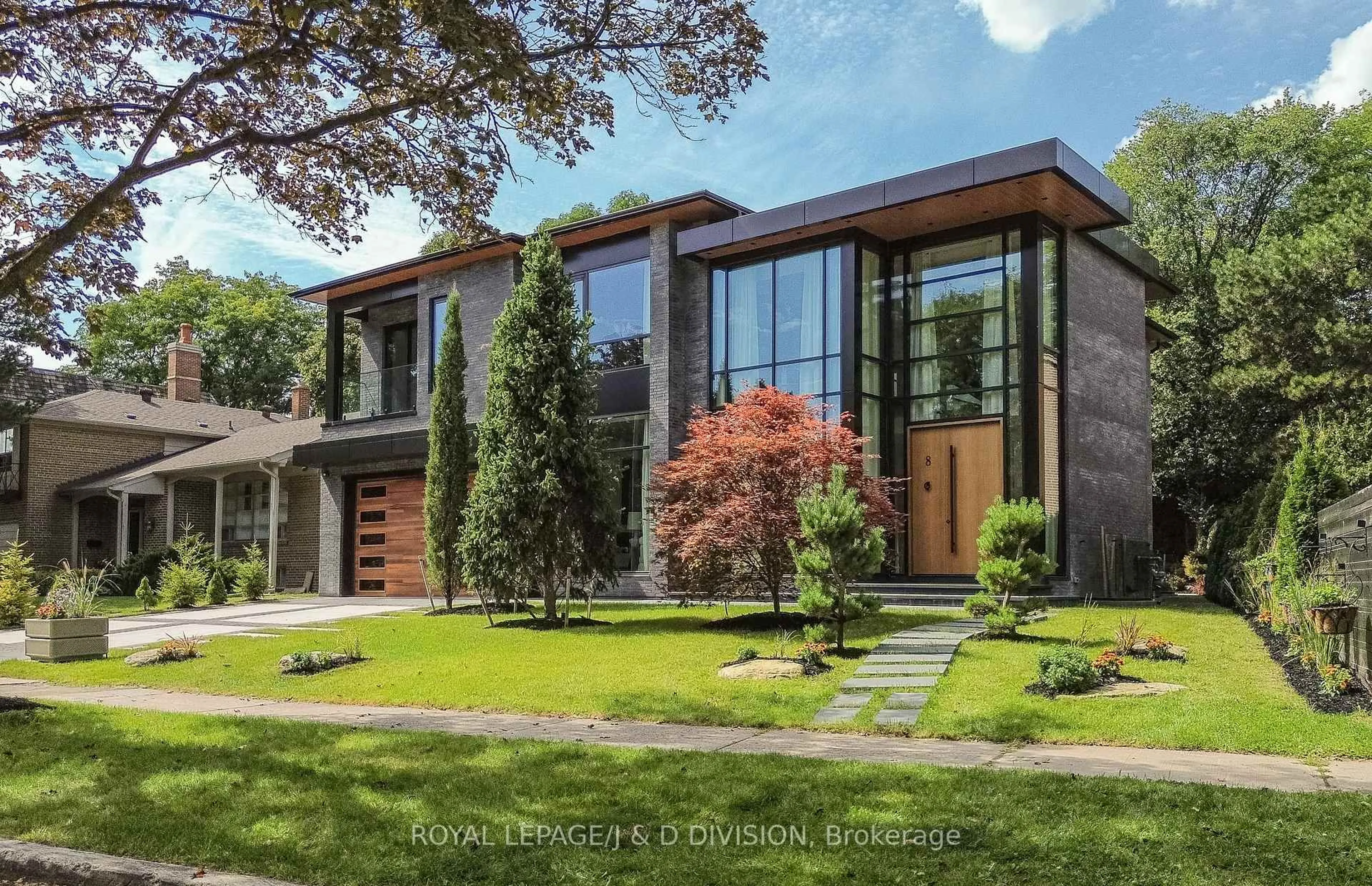 Home with brick exterior material, street for 8 Balding Crt, Toronto Ontario M2P 1Y7