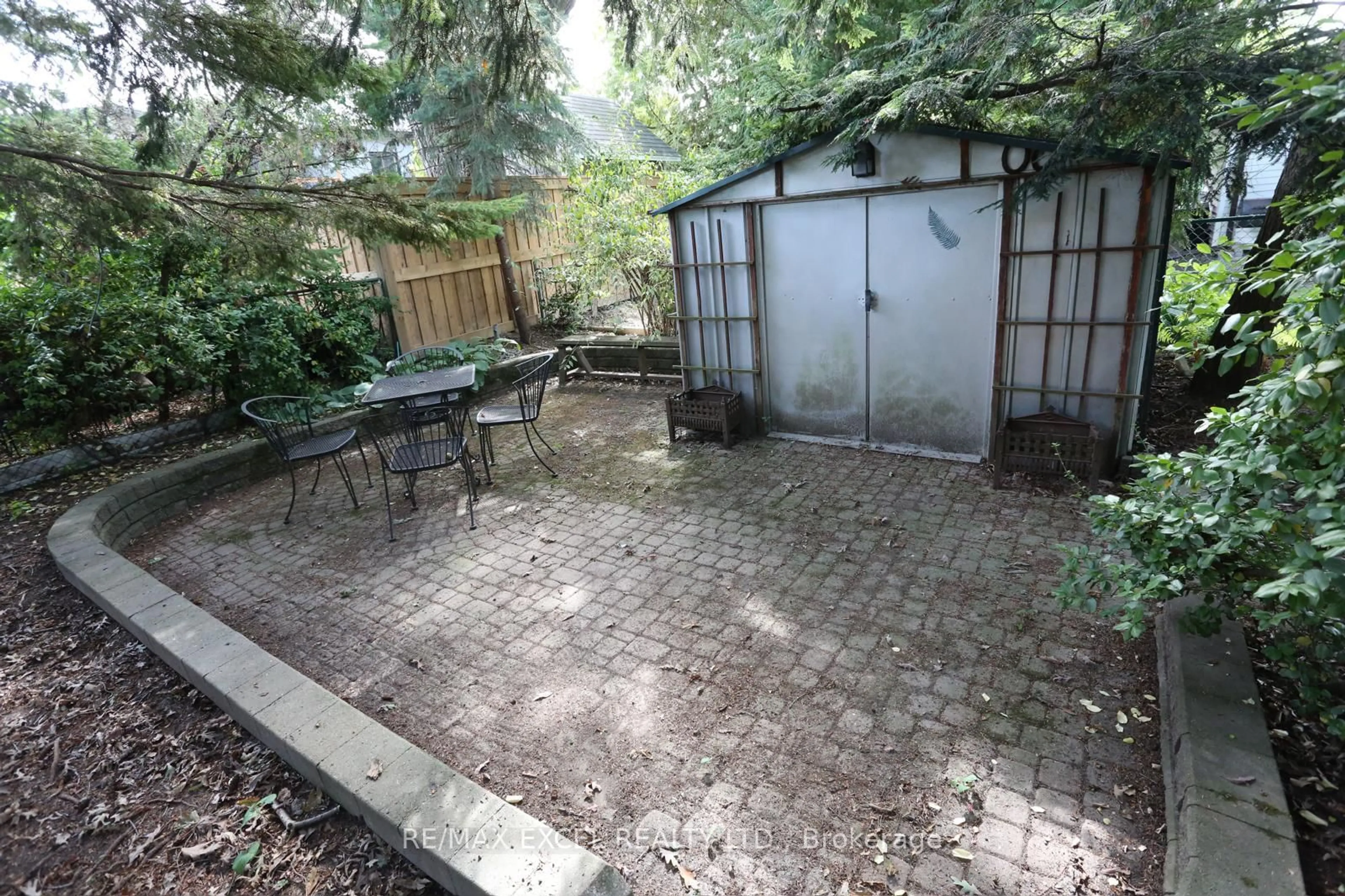 Patio, street for 577 Hillsdale Ave, Toronto Ontario M4S 1V1