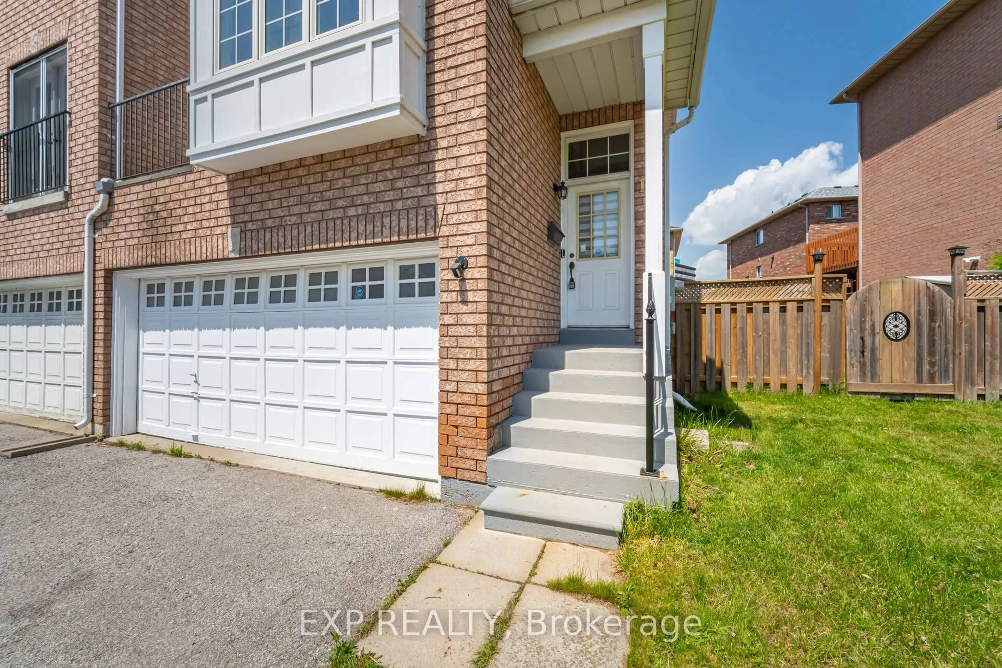 Unknown for 10 Seton Park Rd, Toronto Ontario M3C 3Z6