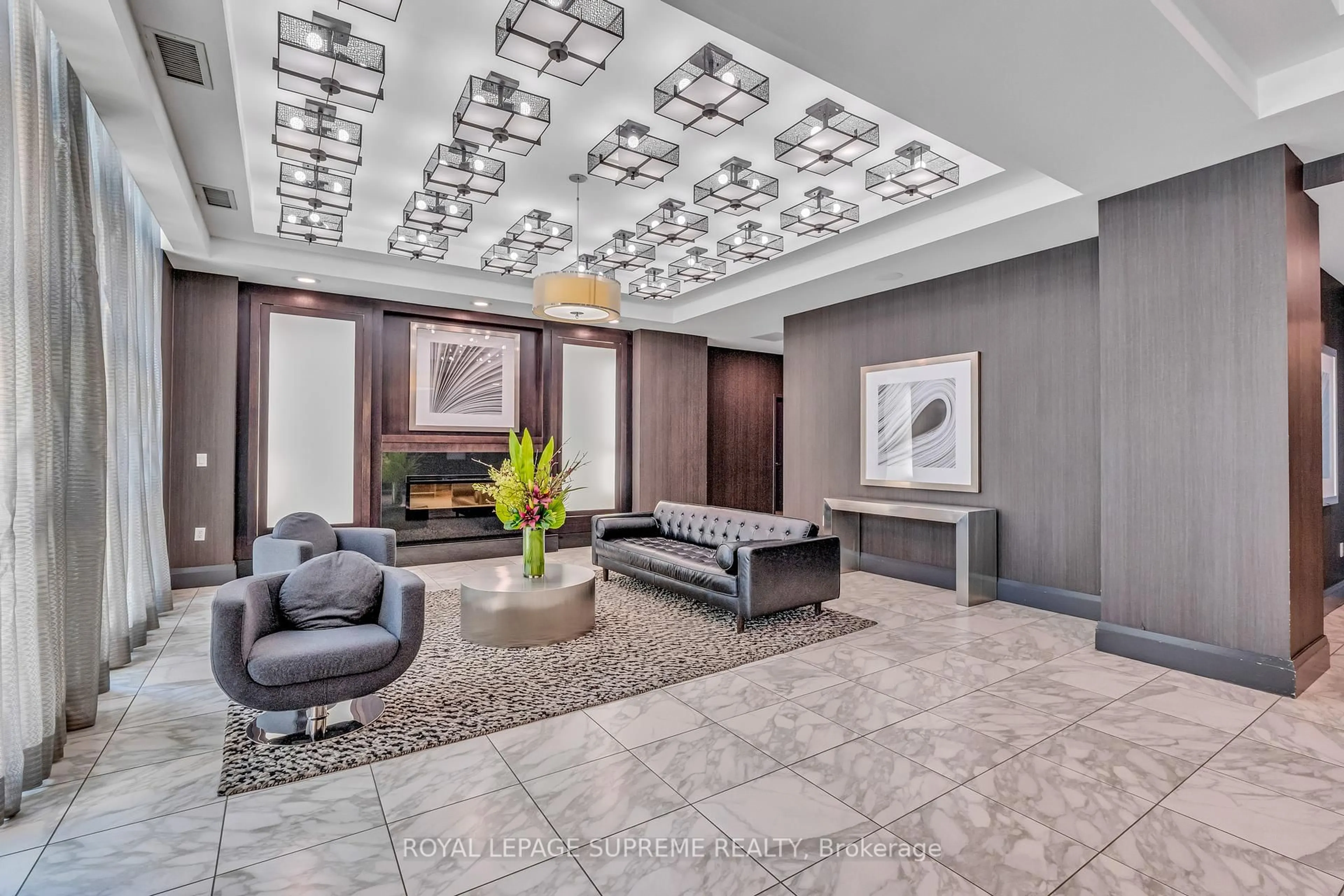 Lobby for 125 Western Battery Rd #2305, Toronto Ontario M6K 3R8