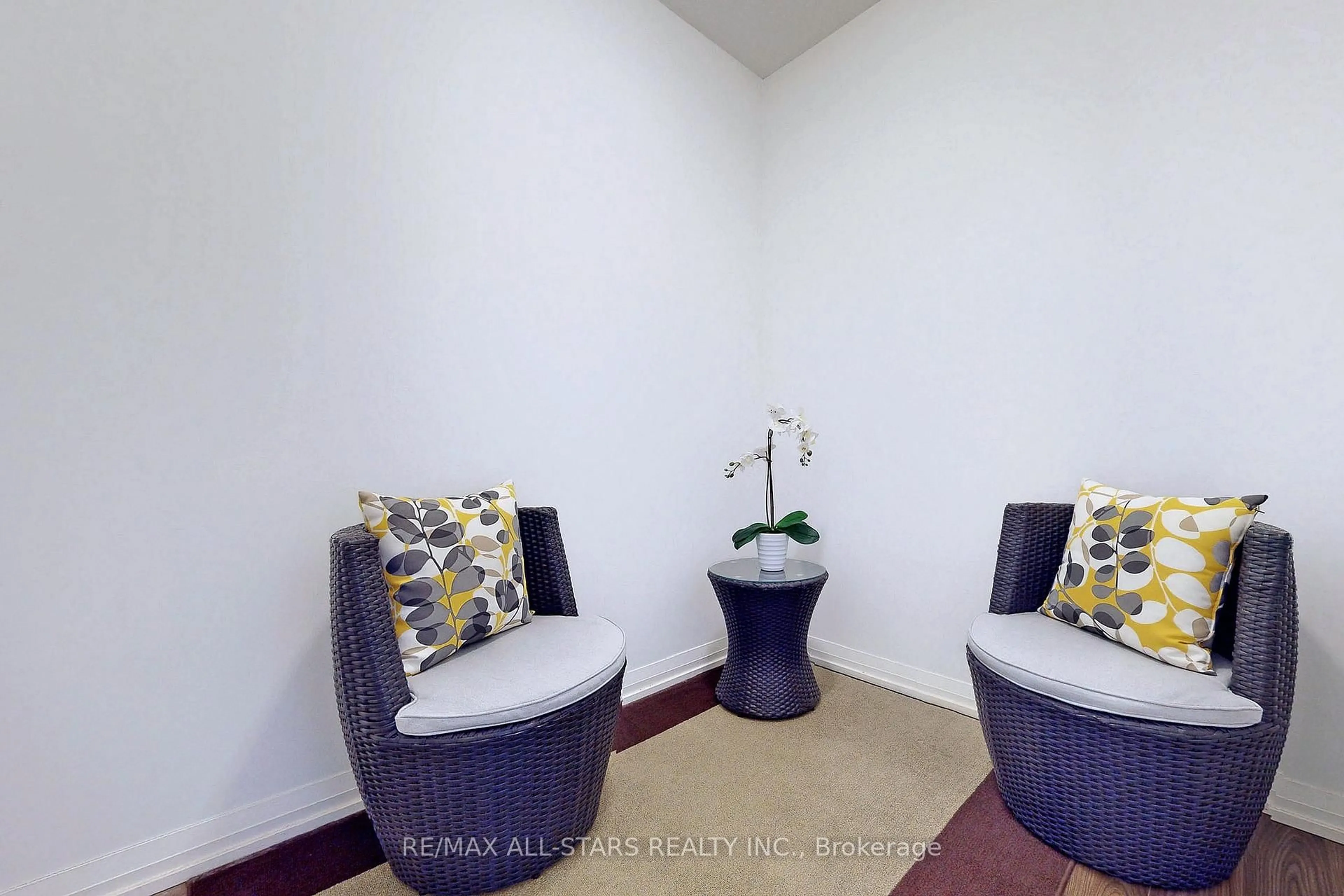 A pic of a room for 55 Ann O'Reilly Rd #1709, Toronto Ontario M2J 0E1