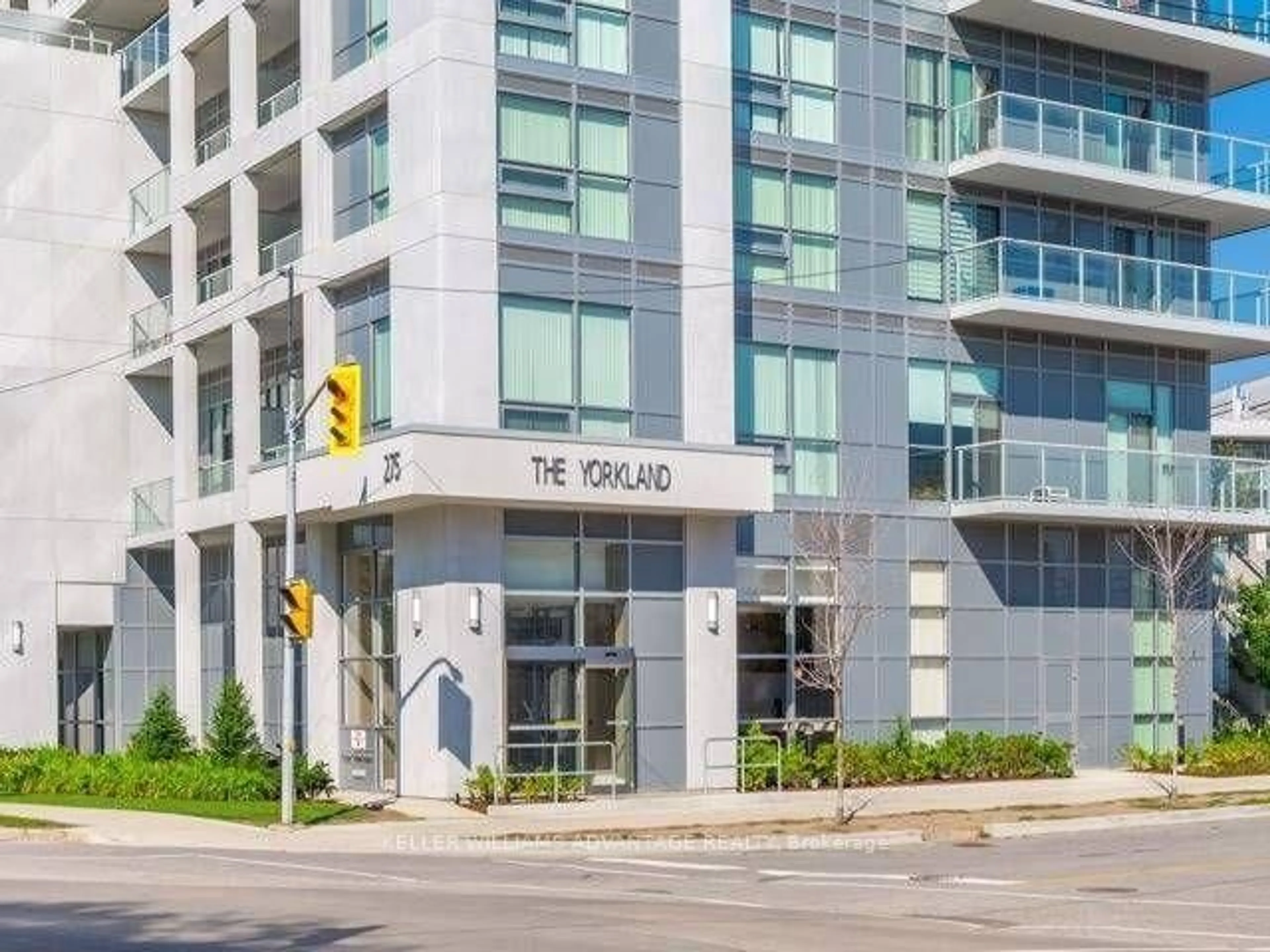 Indoor foyer for 275 Yorkland Rd #3005, Toronto Ontario M2J 0B4