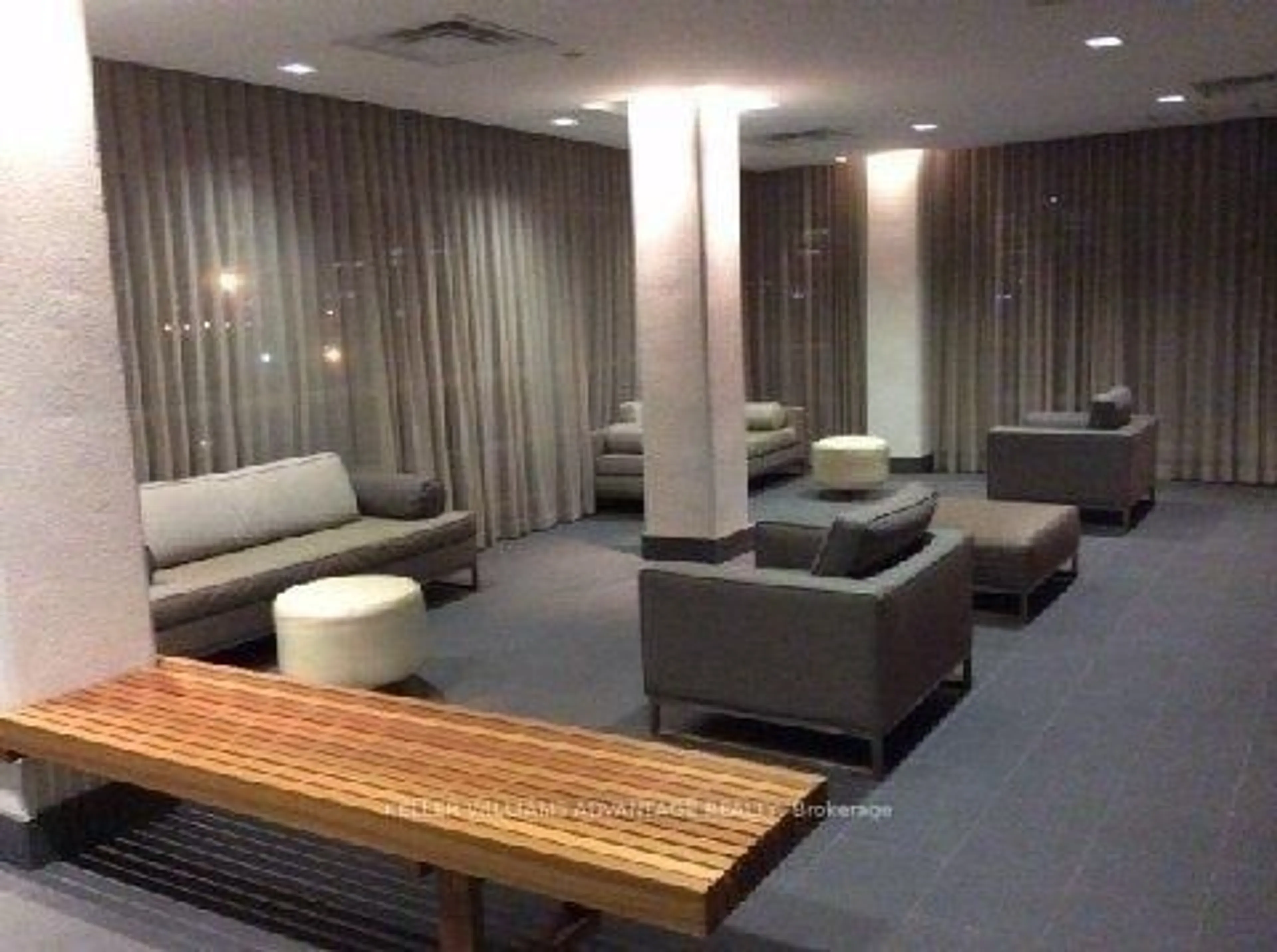 Lobby for 275 Yorkland Rd #3005, Toronto Ontario M2J 0B4