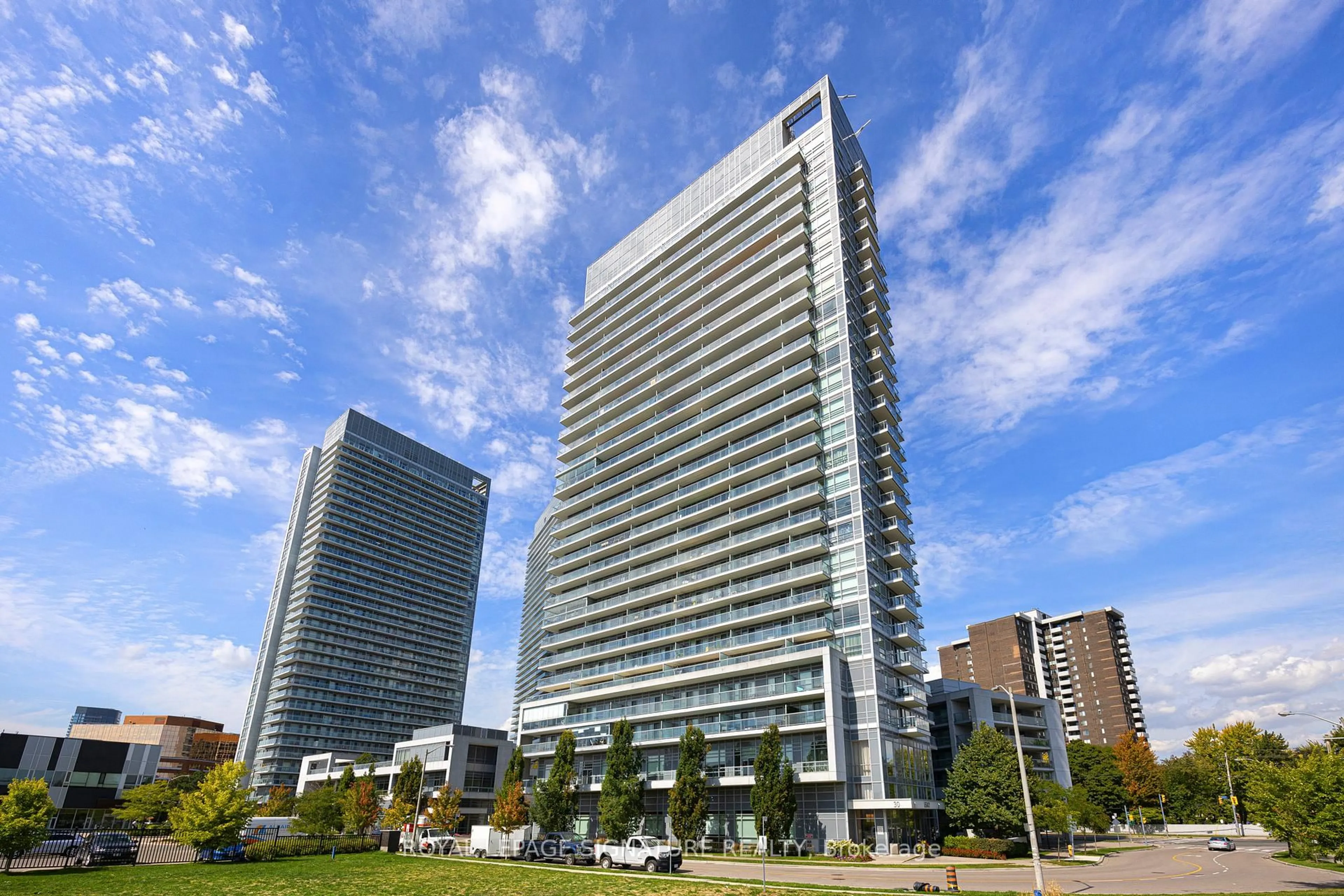 Patio, building for 30 Herons Hill Way #711, Toronto Ontario M2J 0A7
