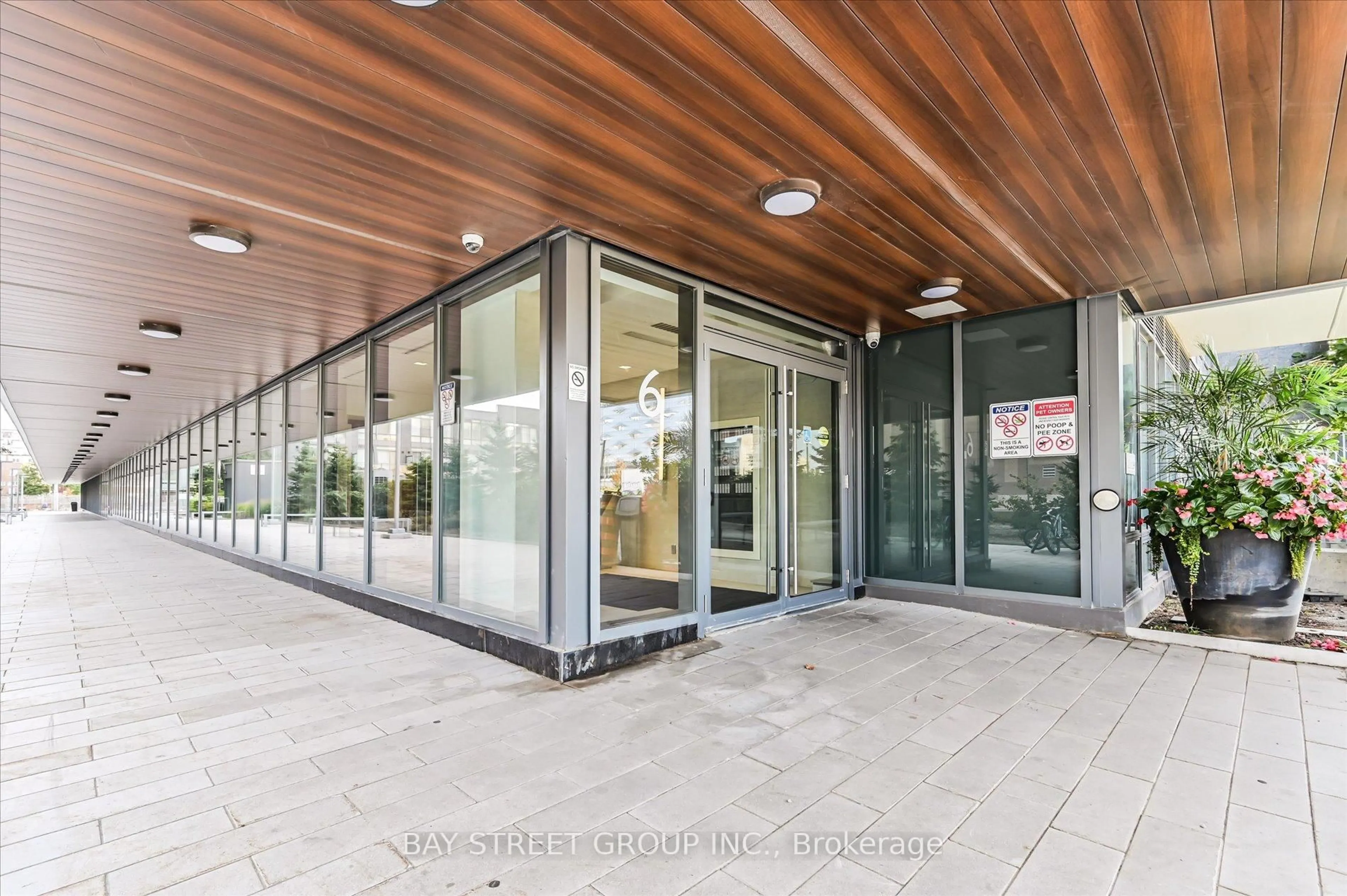 Indoor foyer for 6 Sonic Way #1102, Toronto Ontario M3C 0P1