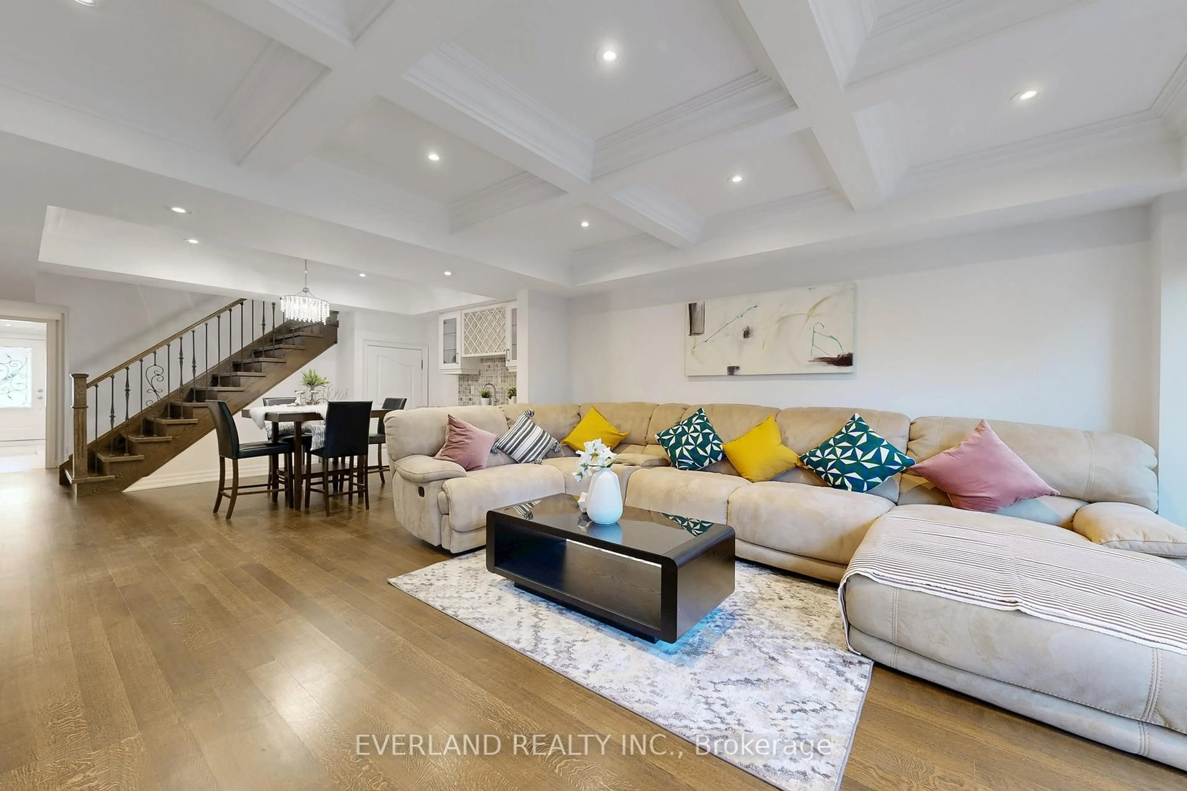 Living room with furniture, unknown for 160B Finch Ave, Toronto Ontario M2N 4R9