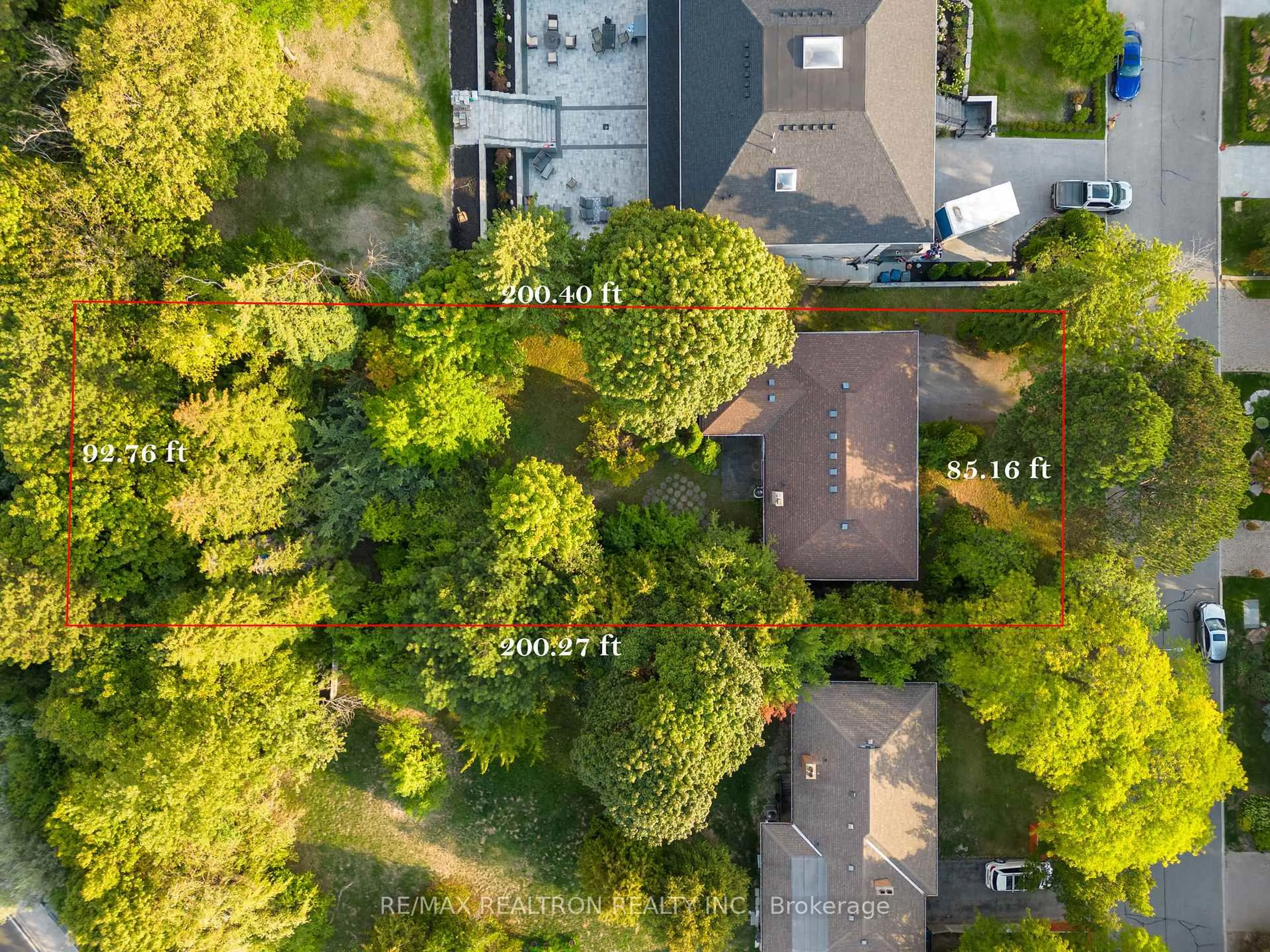 A pic from outside/outdoor area/front of a property/back of a property/a pic from drone, forest/trees view for 120 Laurentide Dr, Toronto Ontario M3A 3E5