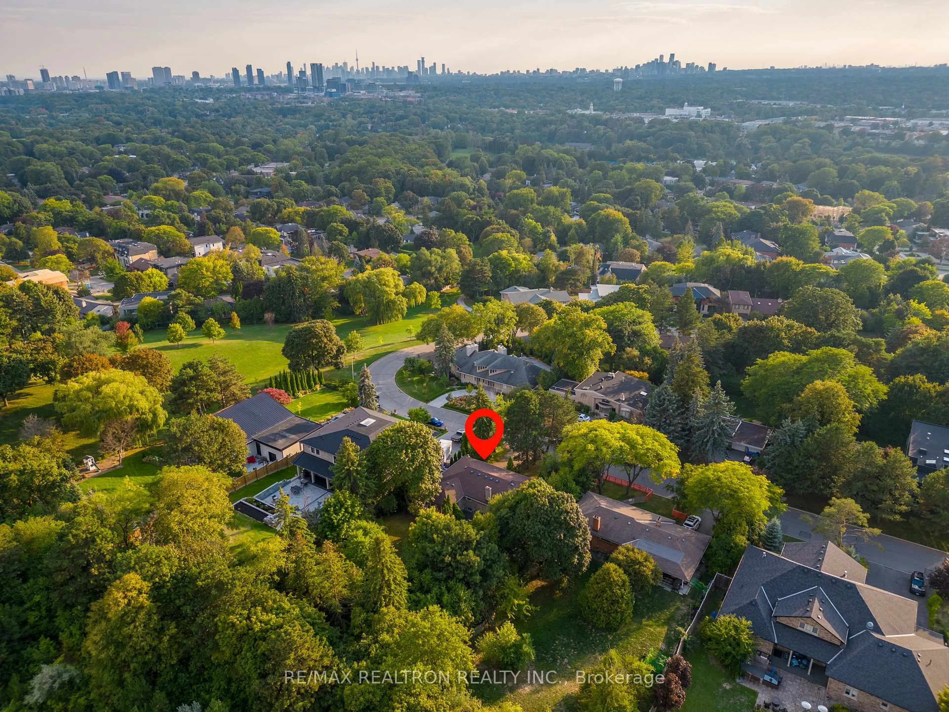 A pic from outside/outdoor area/front of a property/back of a property/a pic from drone, city buildings view from balcony for 120 Laurentide Dr, Toronto Ontario M3A 3E5