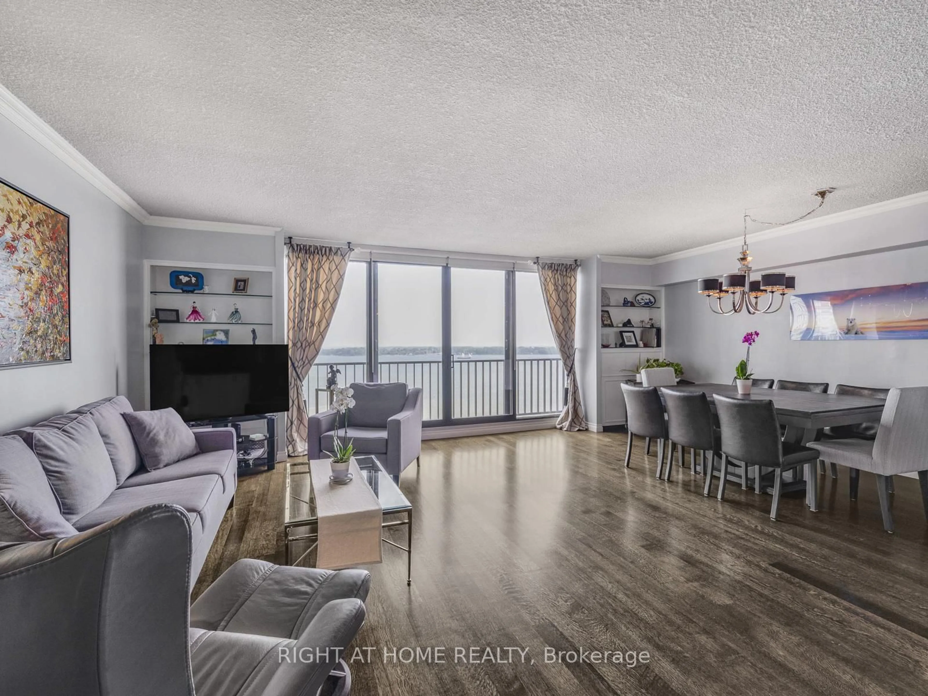 Living room with furniture, wood/laminate floor for 33 Harbour Sq #1624, Toronto Ontario M5J 2G2