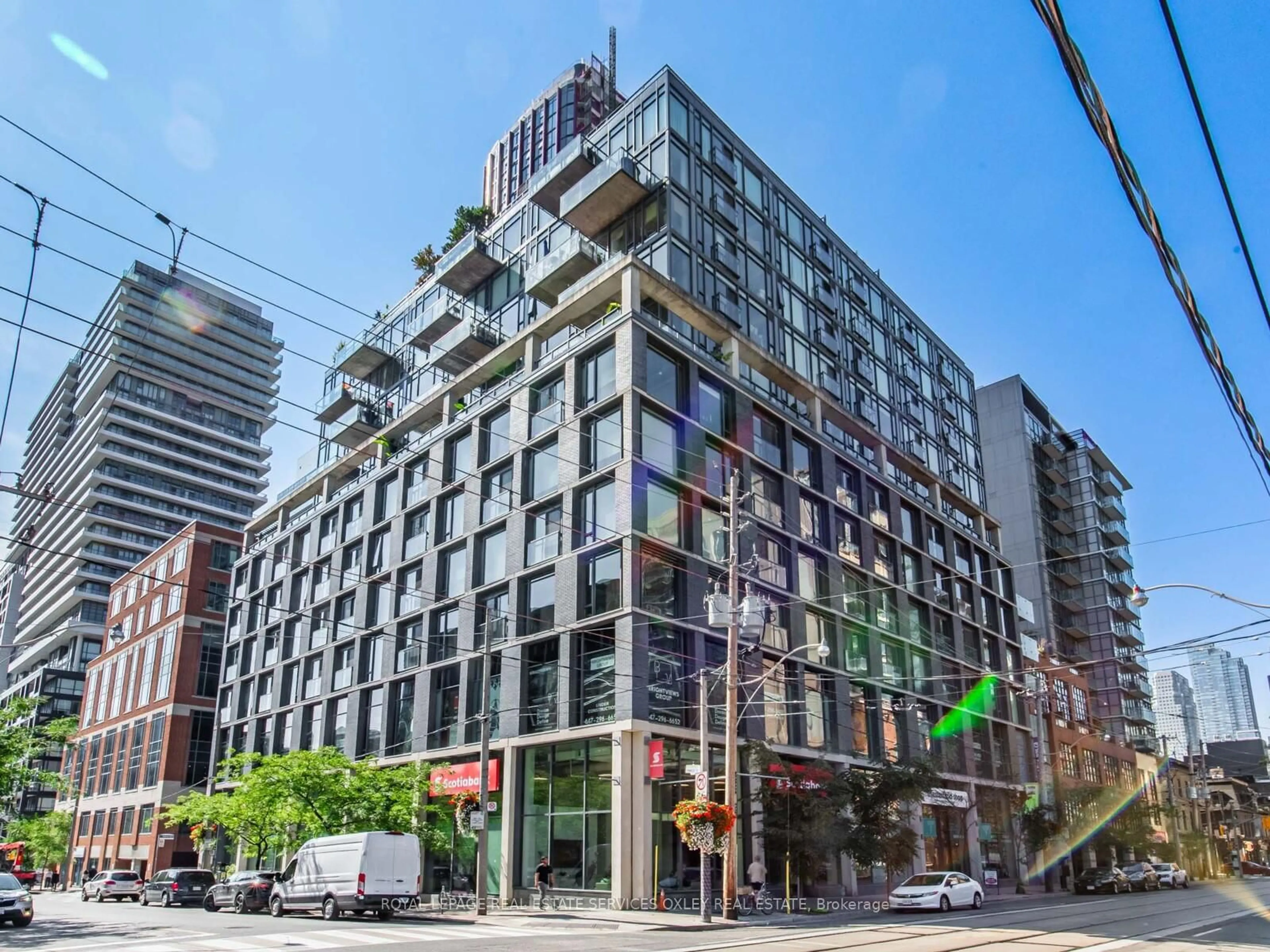 Patio, building for 138 Princess St #515, Toronto Ontario M5A 0B1