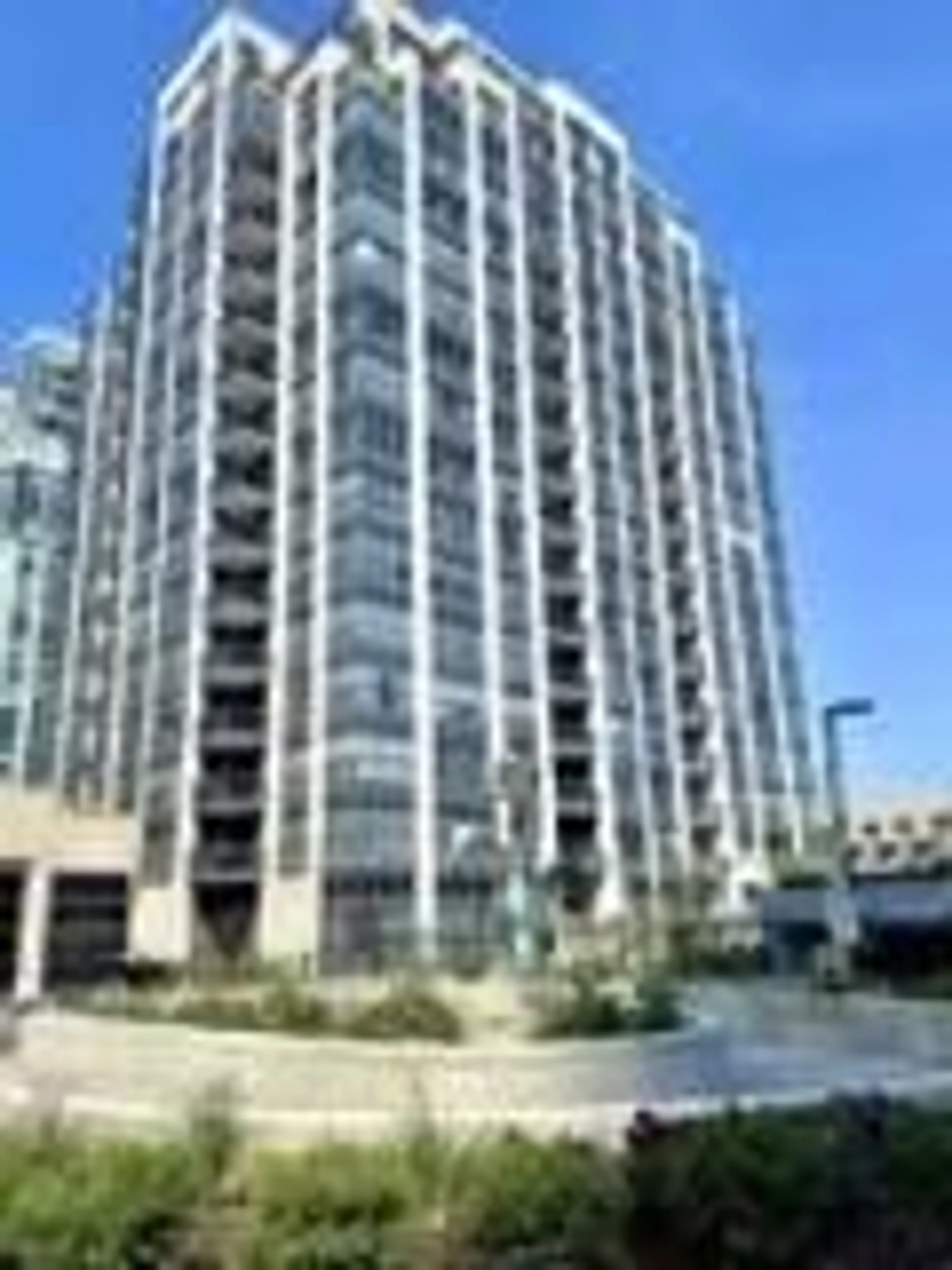 Blurry image for 28 Hollywood Ave #708, Toronto Ontario M2N 6S4