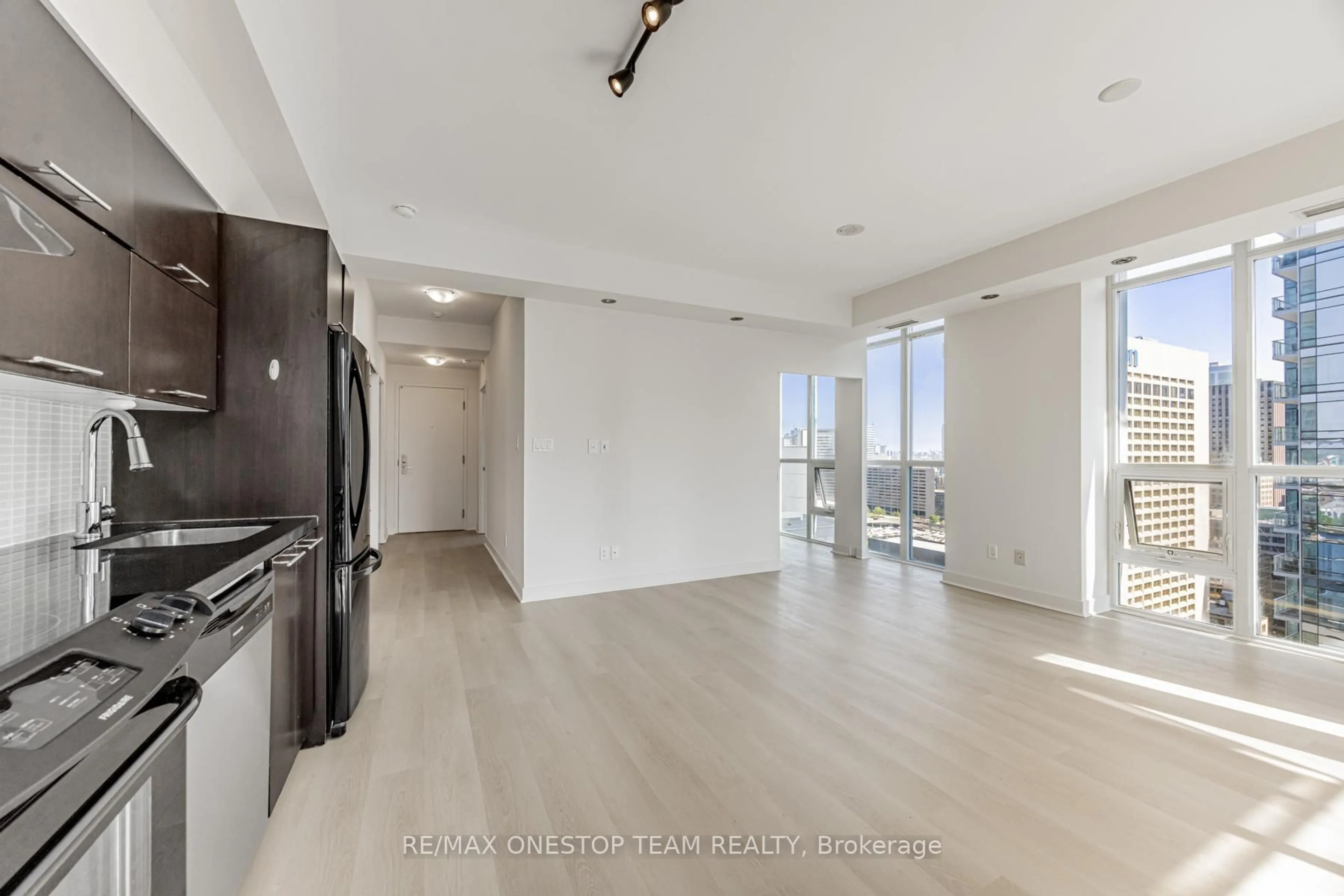 Unknown for 126 Simcoe St #2608, Toronto Ontario M5H 4E6