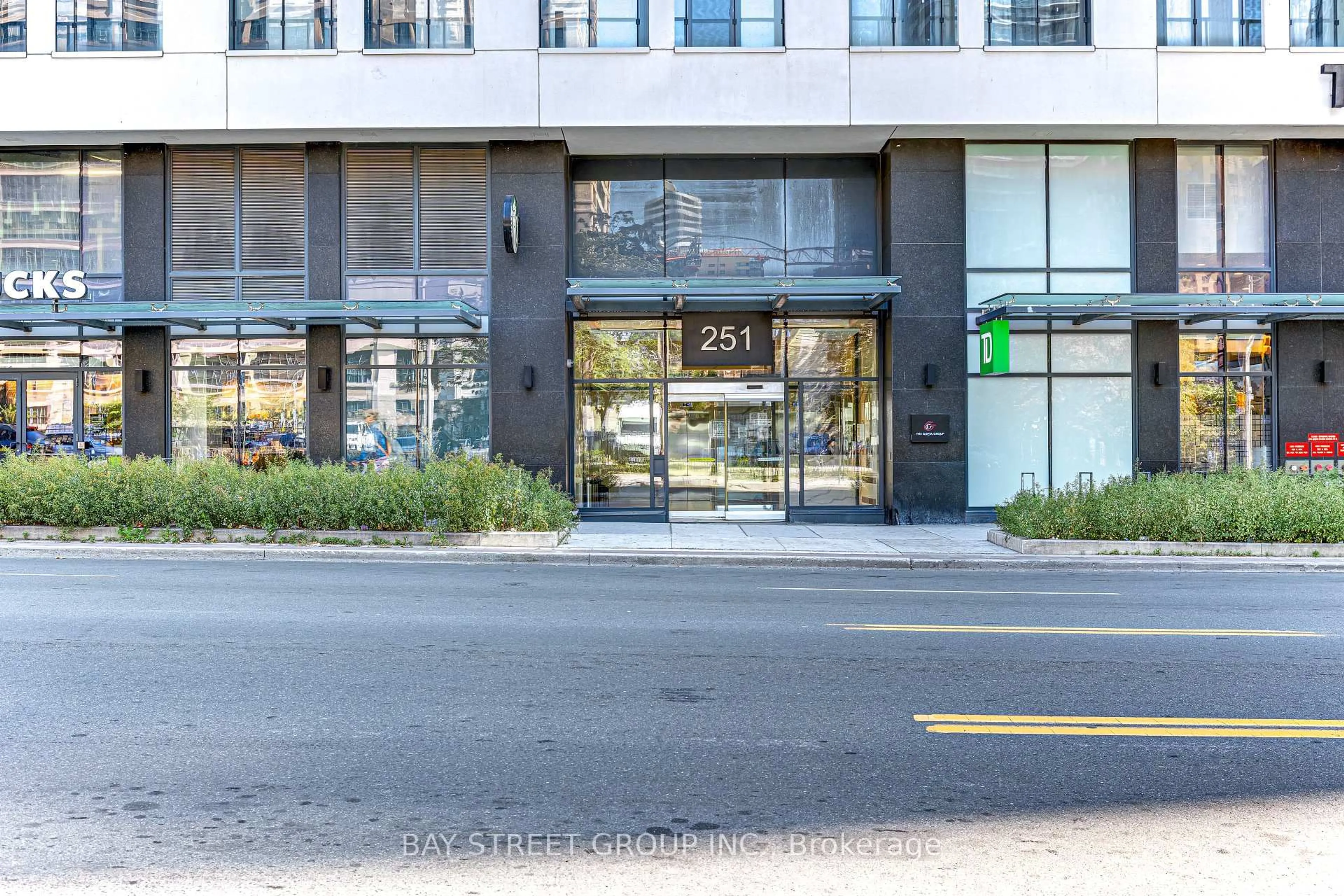 Indoor foyer for 251 Jarvis St #3809, Toronto Ontario M5B 0C3