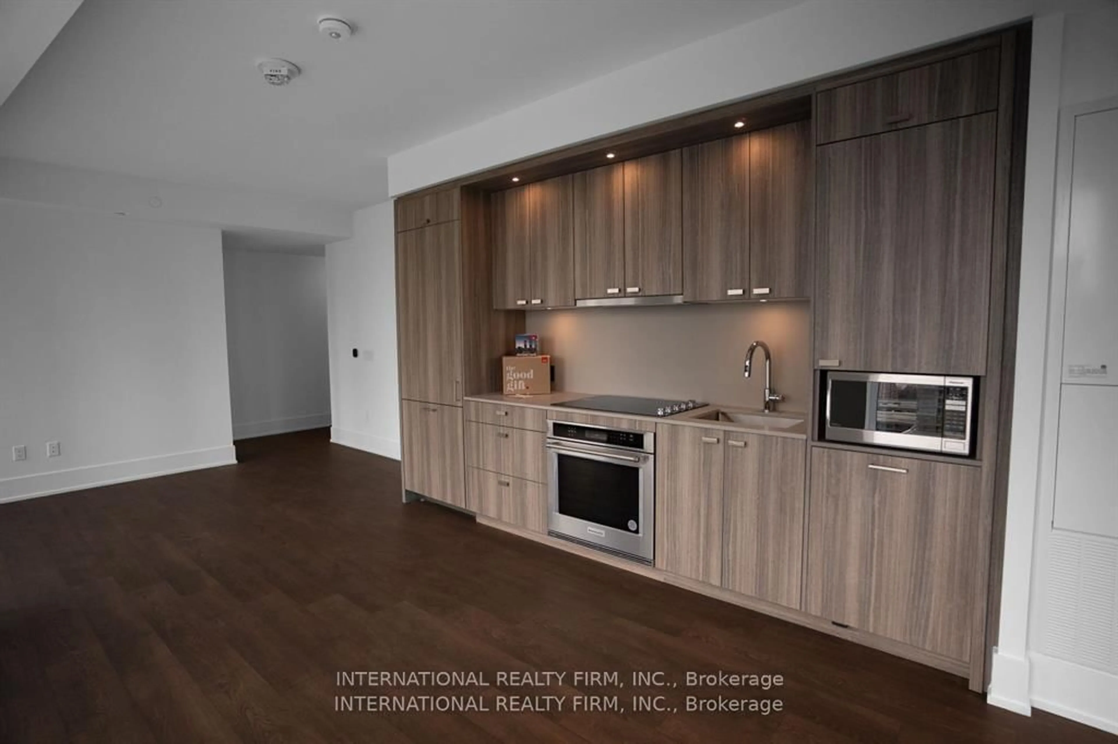 Unknown for 480 FRONT St #1714, Toronto Ontario M5V 0V5