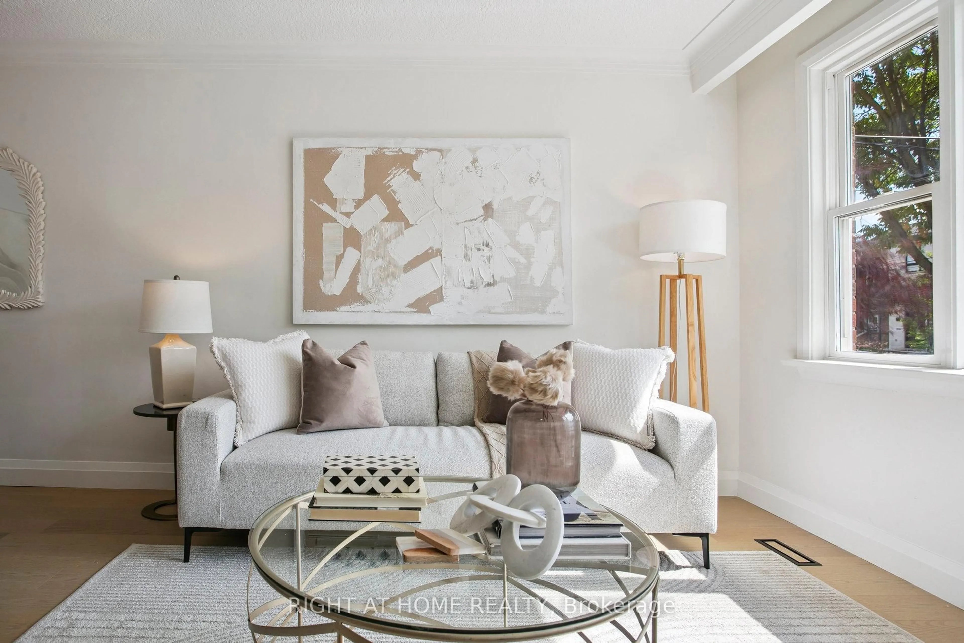 Living room with furniture, unknown for 120 Johnston Ave, Toronto Ontario M2N 1H2