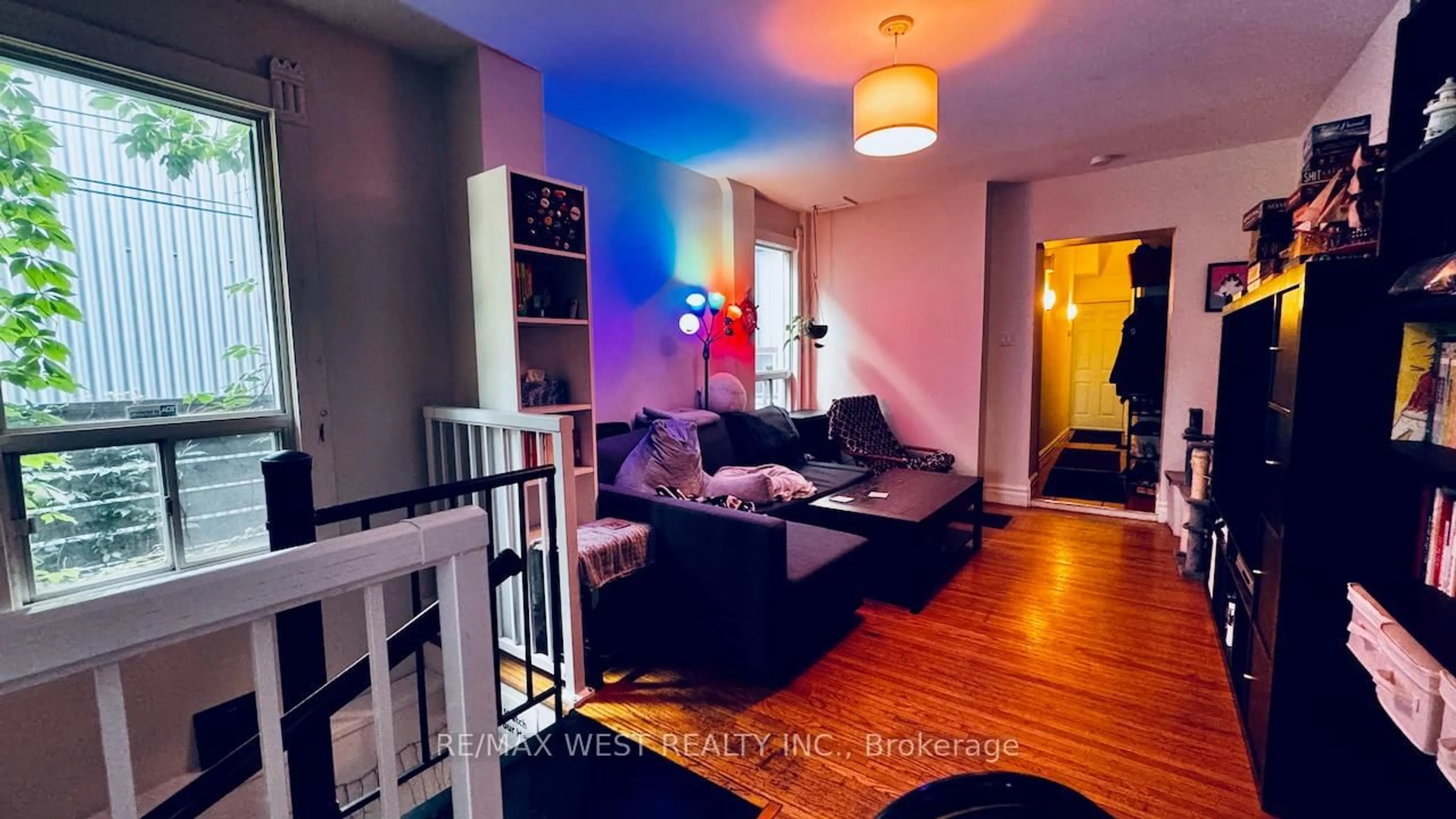 A pic of a room for 88 Montrose Ave, Toronto Ontario M6J 2T7