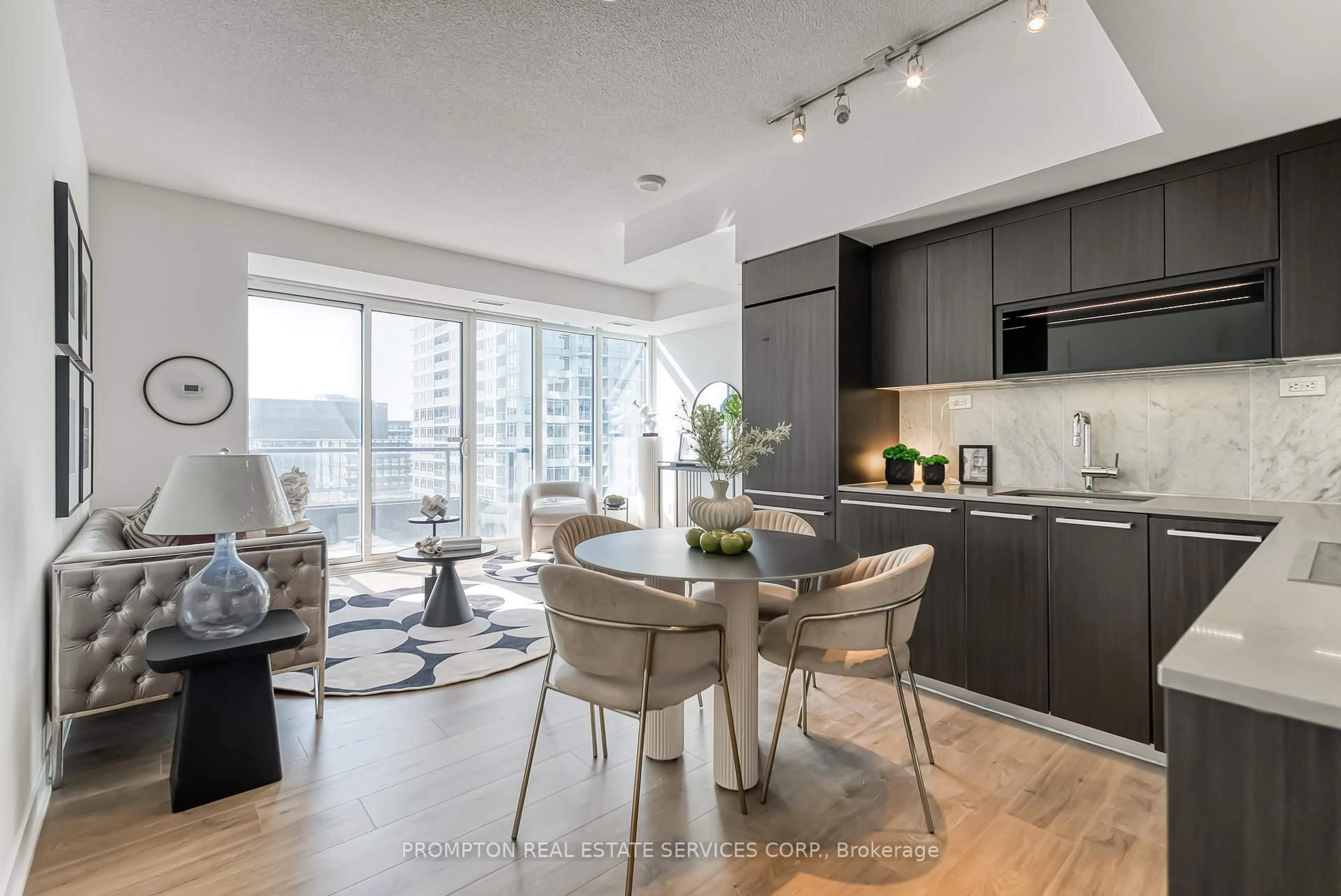 Open concept kitchen, wood/laminate floor for 70 Queens Wharf Rd #1002, Toronto Ontario M5V 0J2