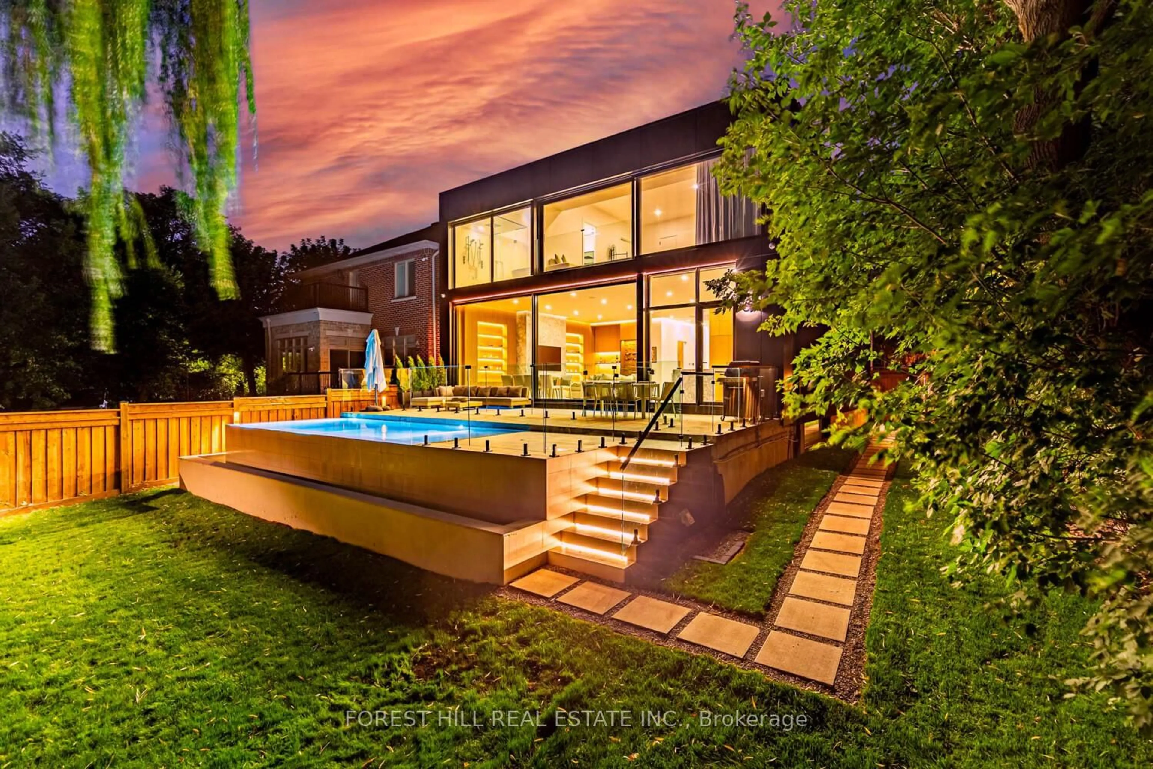 Patio, unknown for 22 Khedive Ave, Toronto Ontario M6A 2G2