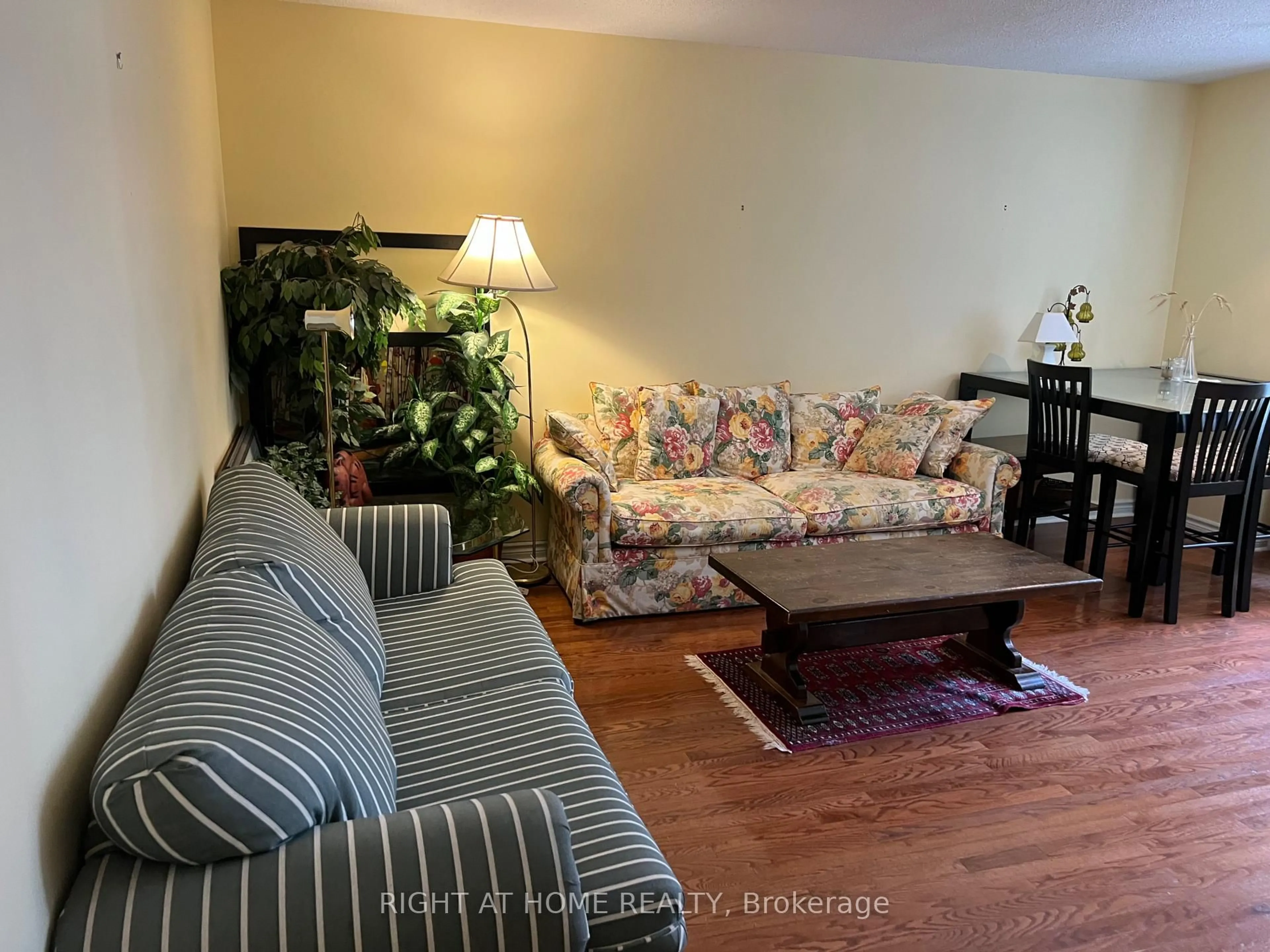 Living room with furniture, unknown for 71 Simcoe St #705, Toronto Ontario M5J 2S9