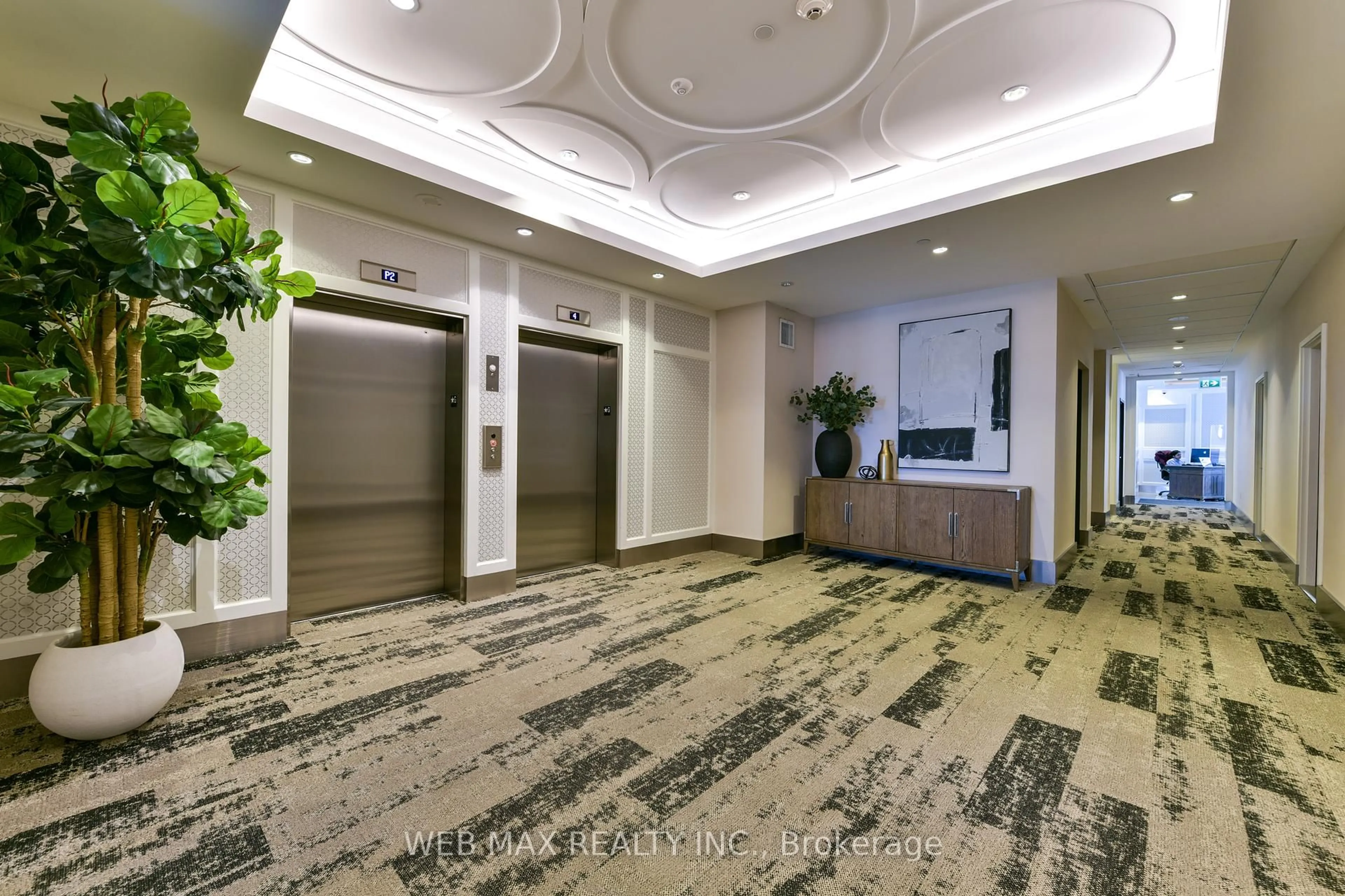 Indoor foyer for 25 Malcolm Rd #501, Toronto Ontario M4G 0C1