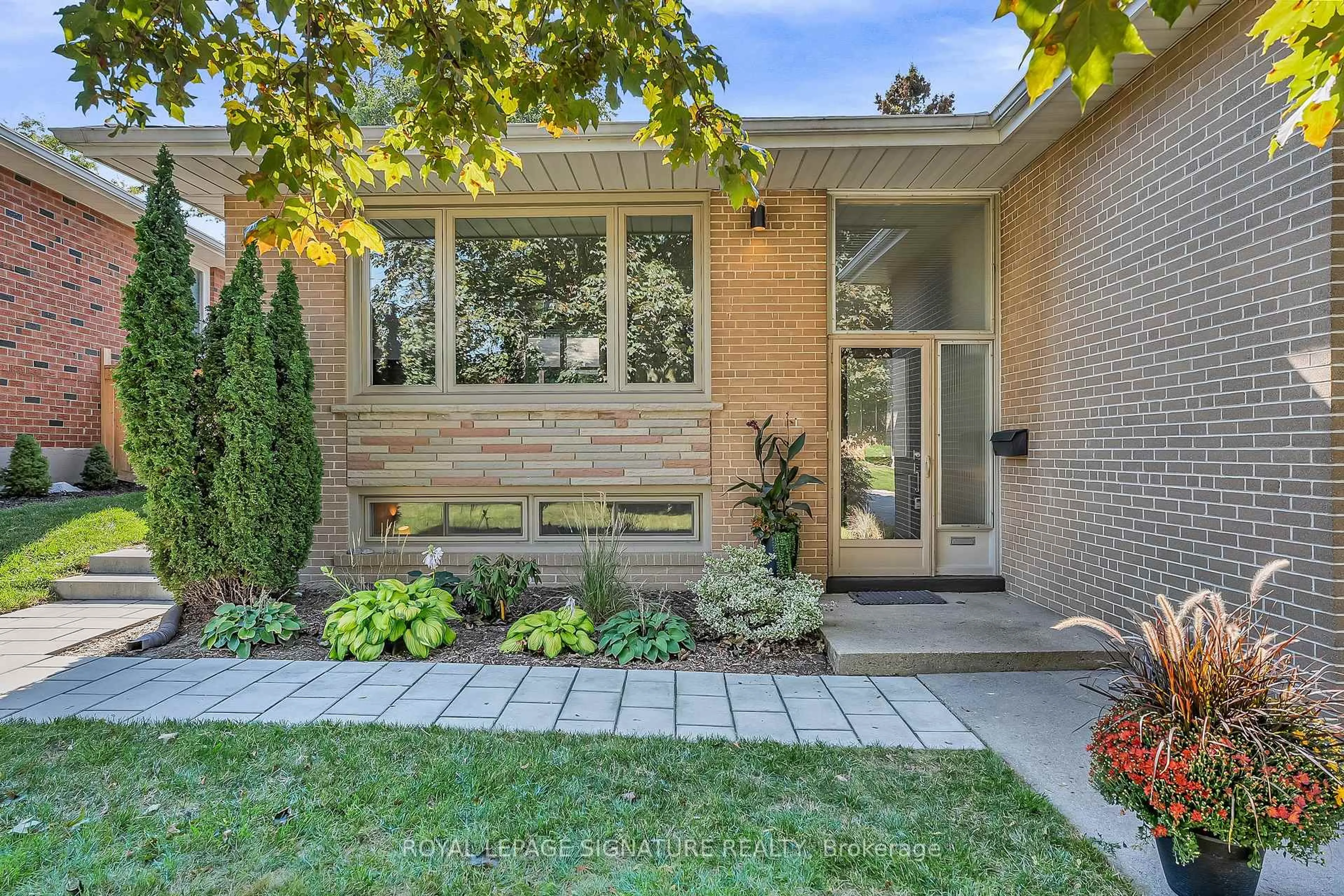 Home with brick exterior material, street for 19 Caronport Cres, Toronto Ontario M3A 1G9