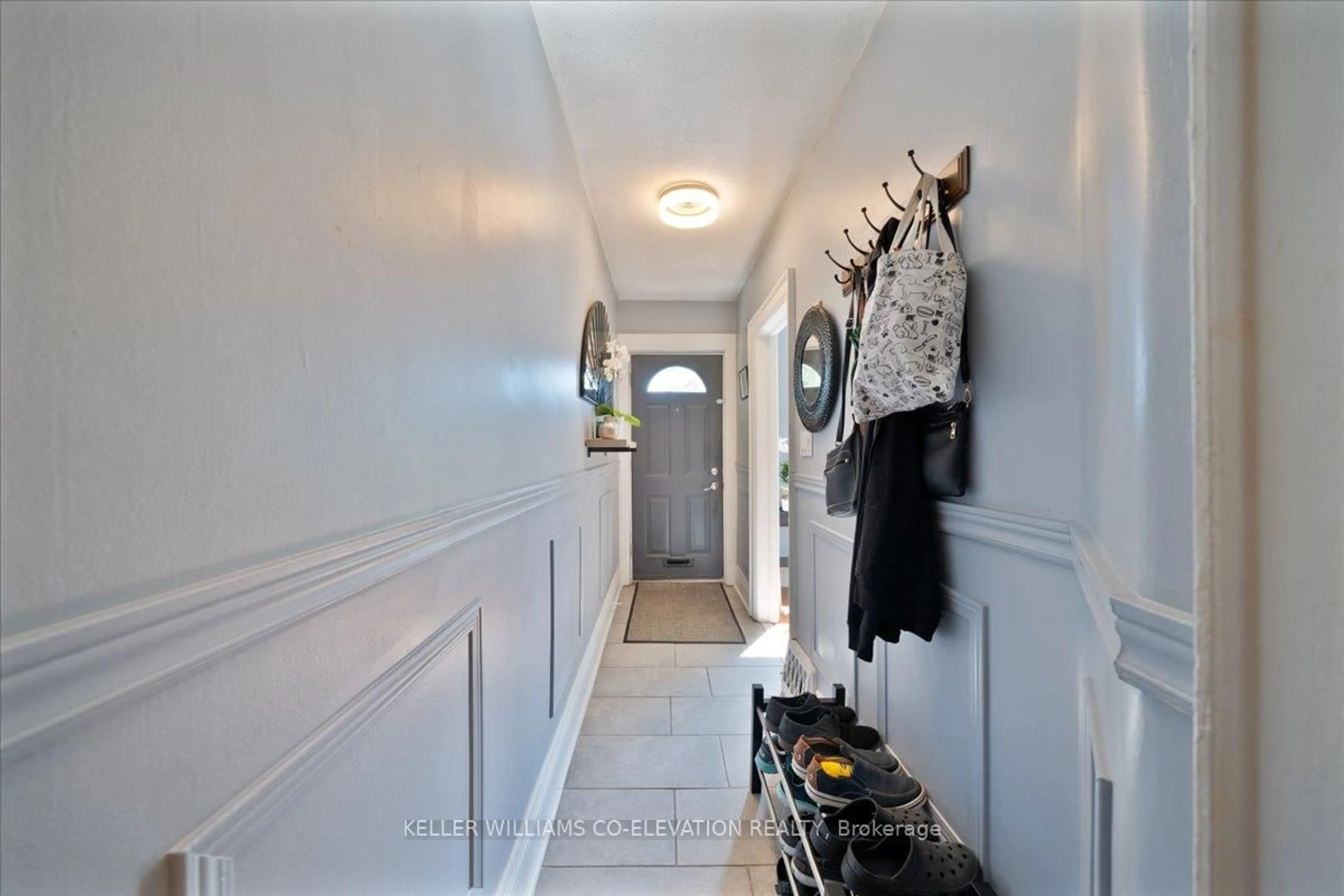 Indoor entryway for 638 Winona Dr, Toronto Ontario M6C 3V6
