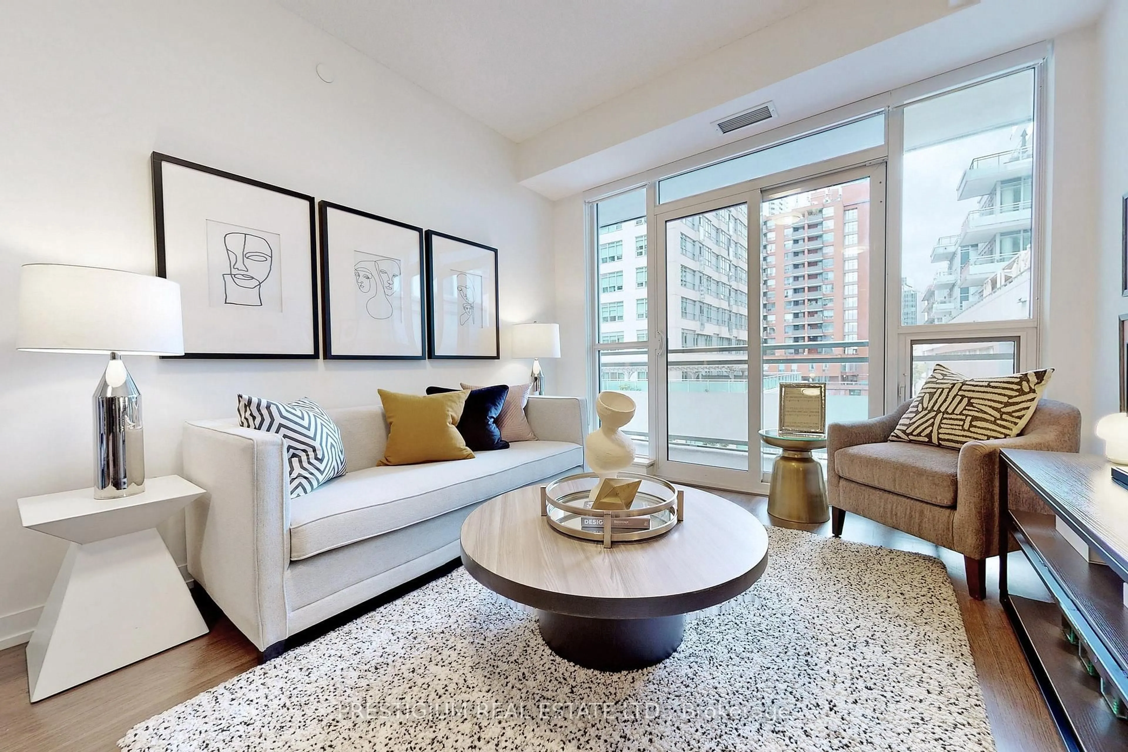 Living room with furniture, unknown for 98 Lillian St #314, Toronto Ontario M4S 0A5