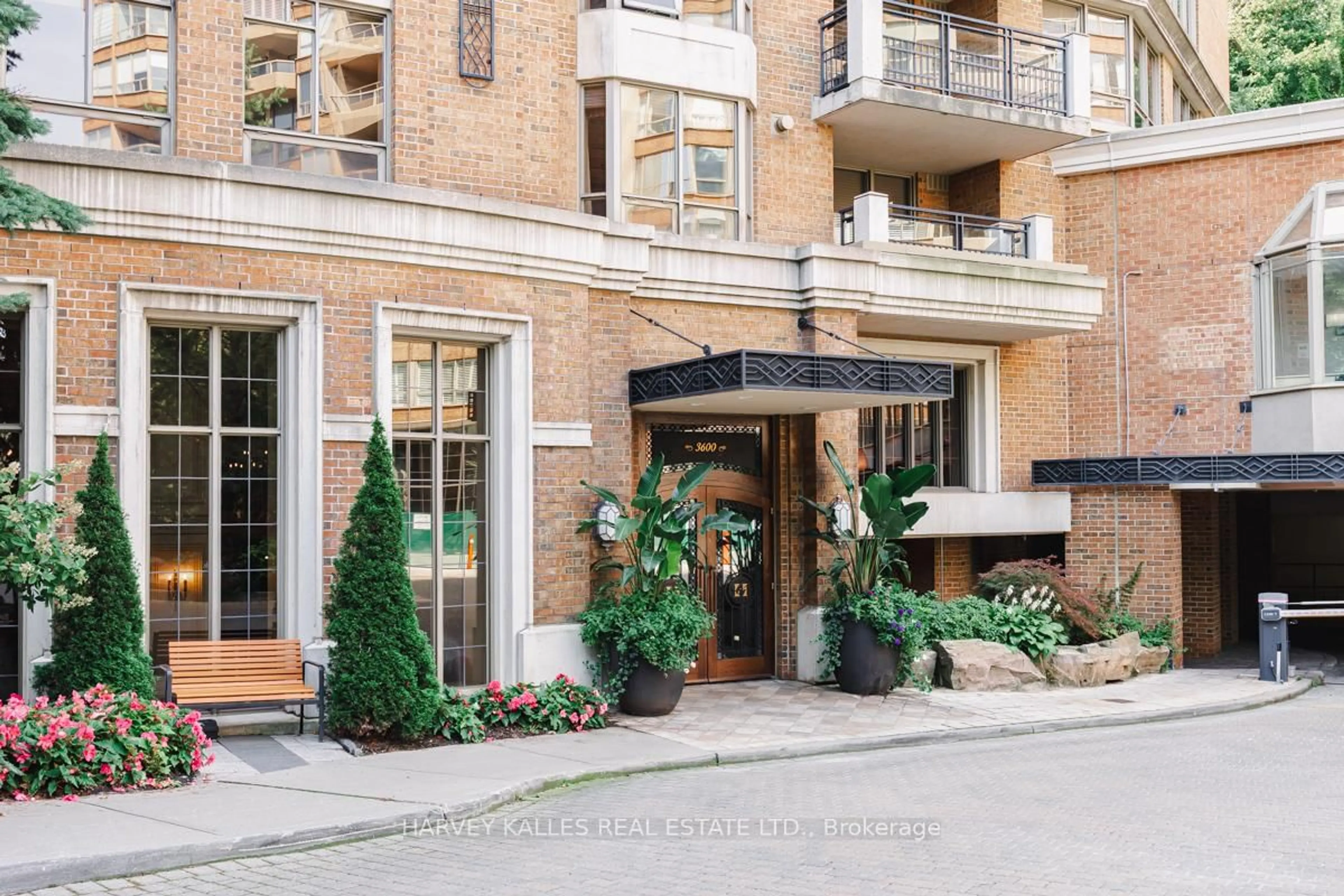 Unknown for 3600 Yonge St #727, Toronto Ontario M4N 3R8