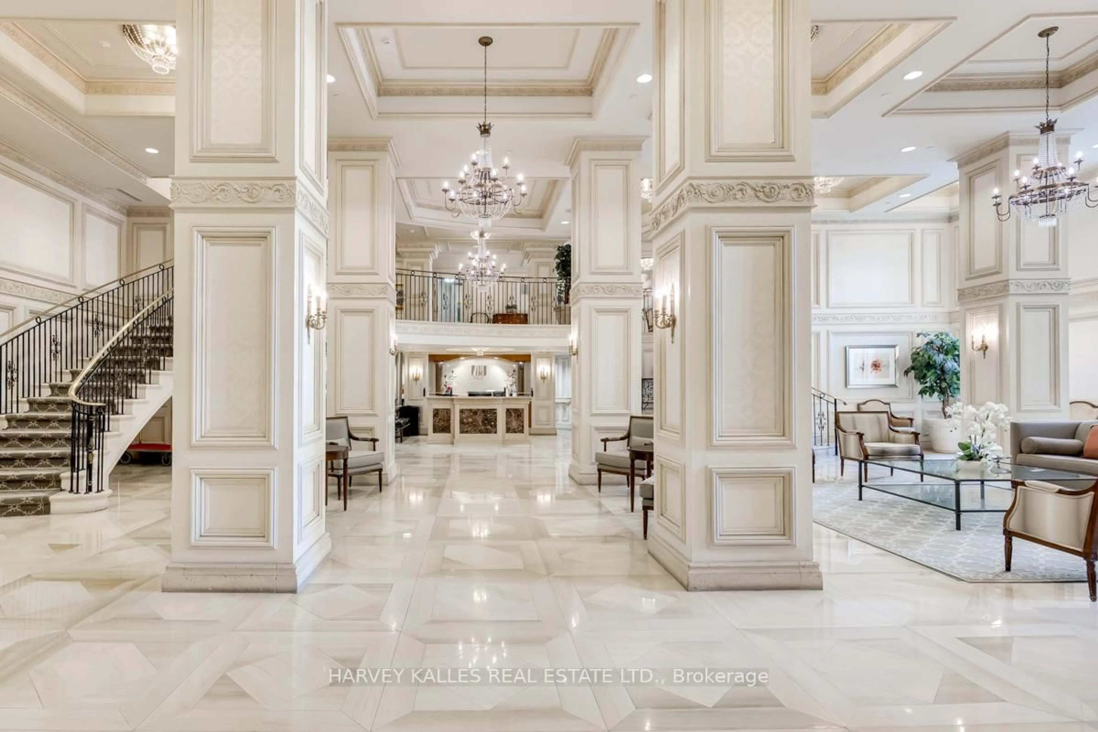 Indoor foyer for 3600 Yonge St #727, Toronto Ontario M4N 3R8